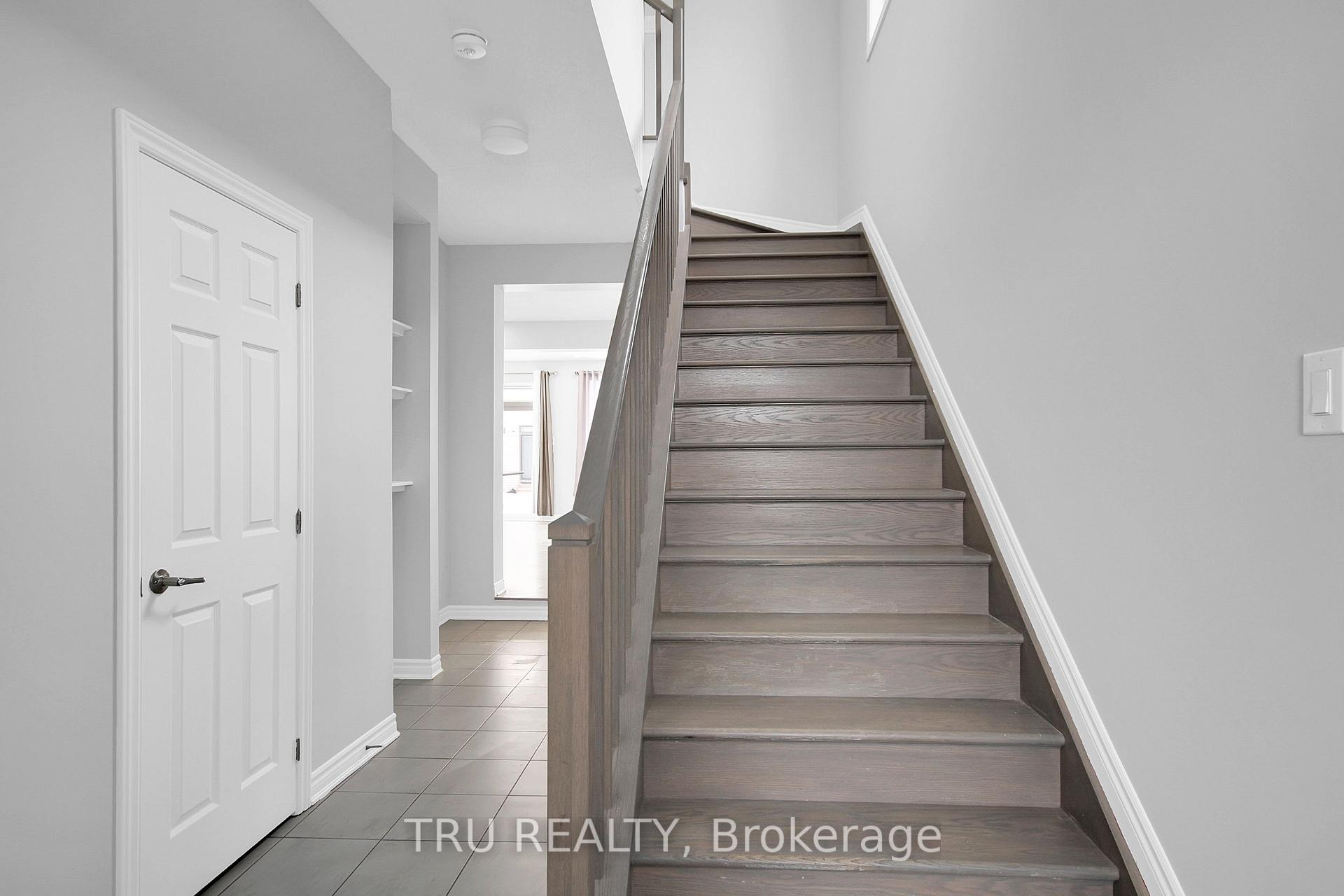 Photo 13 of 735 Derreen Avenue, Ottawa, Stittsville (North) — HOMEH