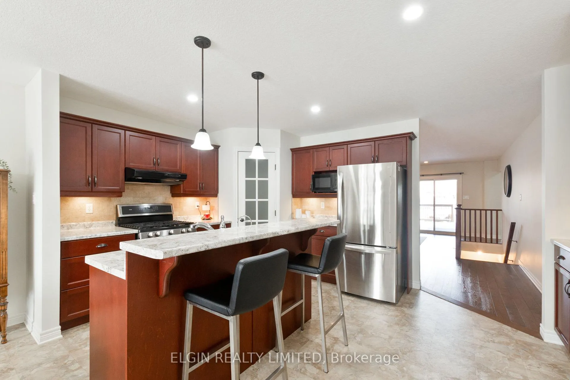 Photo 12 of 7 Circlewood Drive, St. Thomas — HOMEH