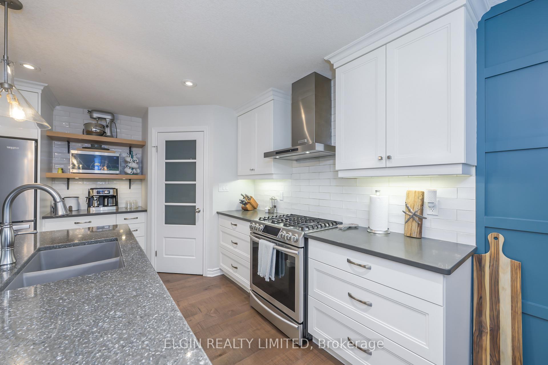 Photo 12 of 47 Bridle Path Road, St. Thomas — HOMEH