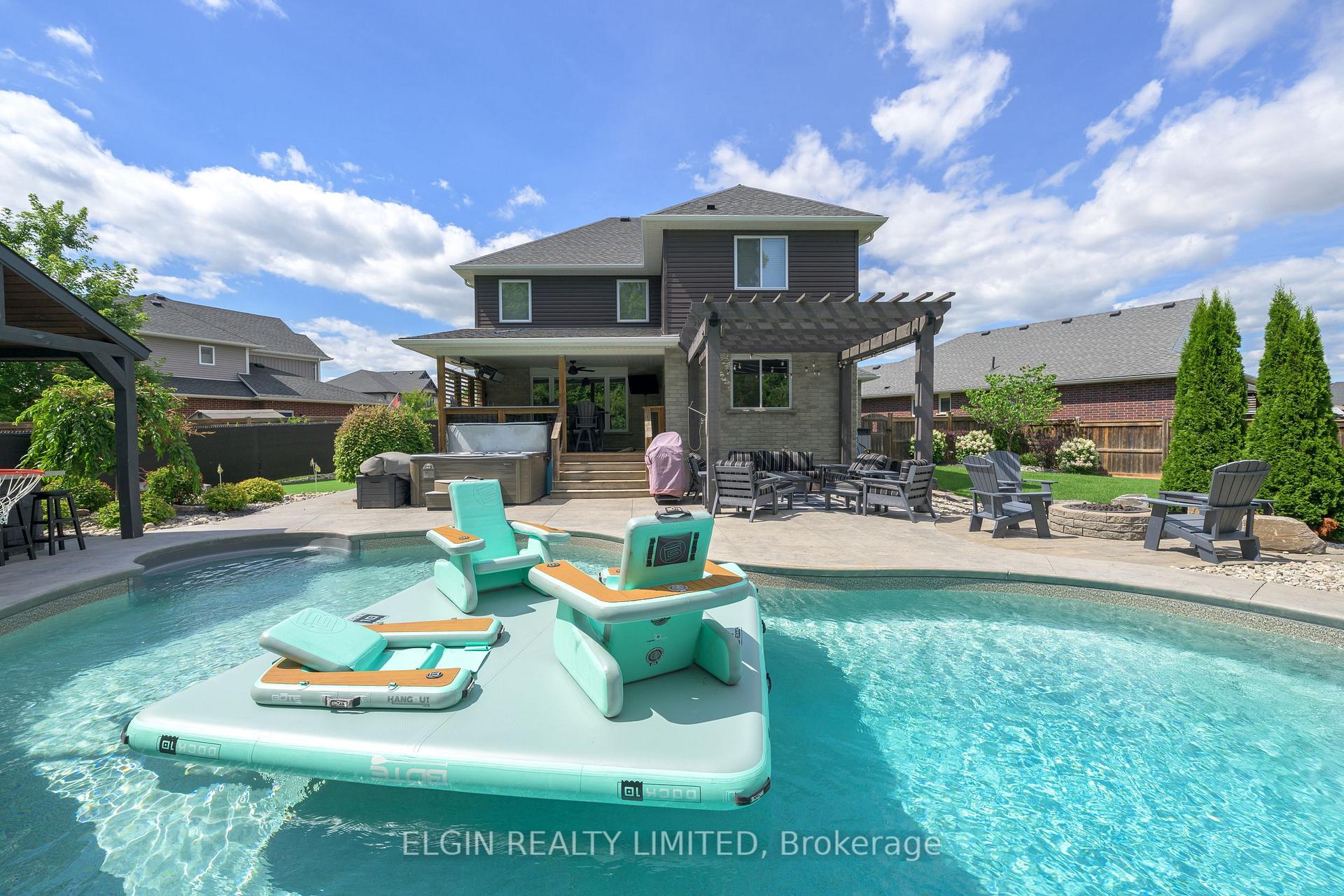 Photo 40 of 47 Bridle Path Road, St. Thomas — HOMEH