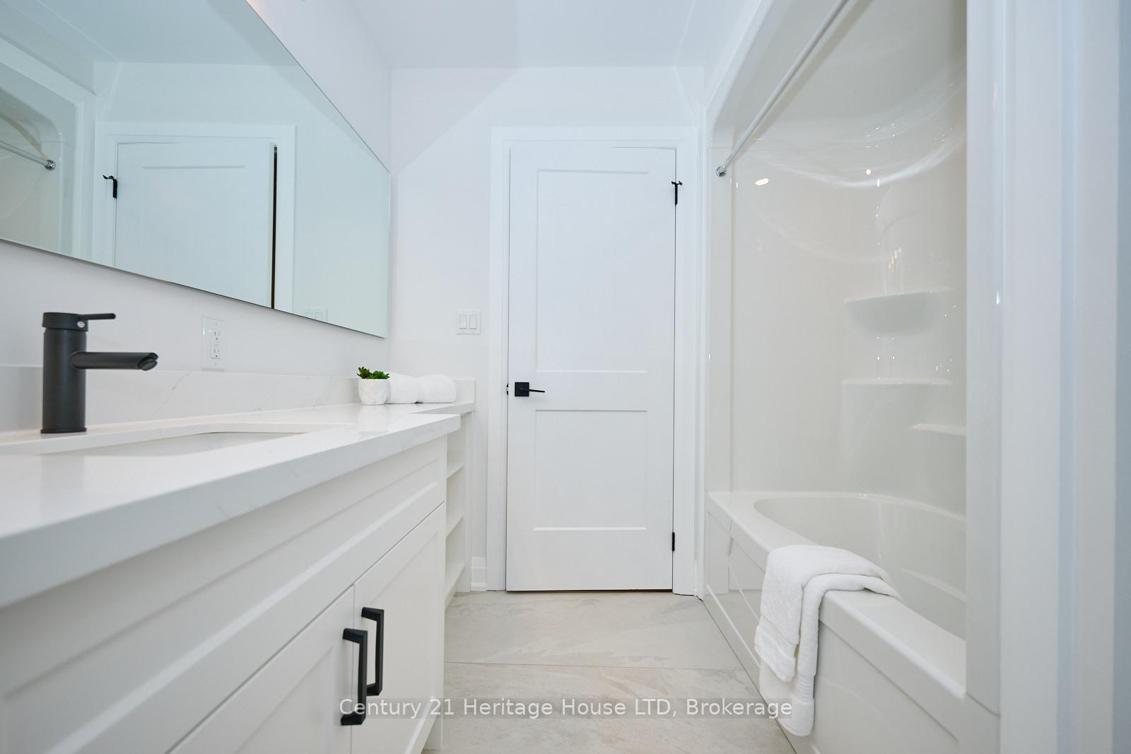 Photo 31 of 61.5B Jarrow Road, St. Catharines, Lakeshore — HOMEH