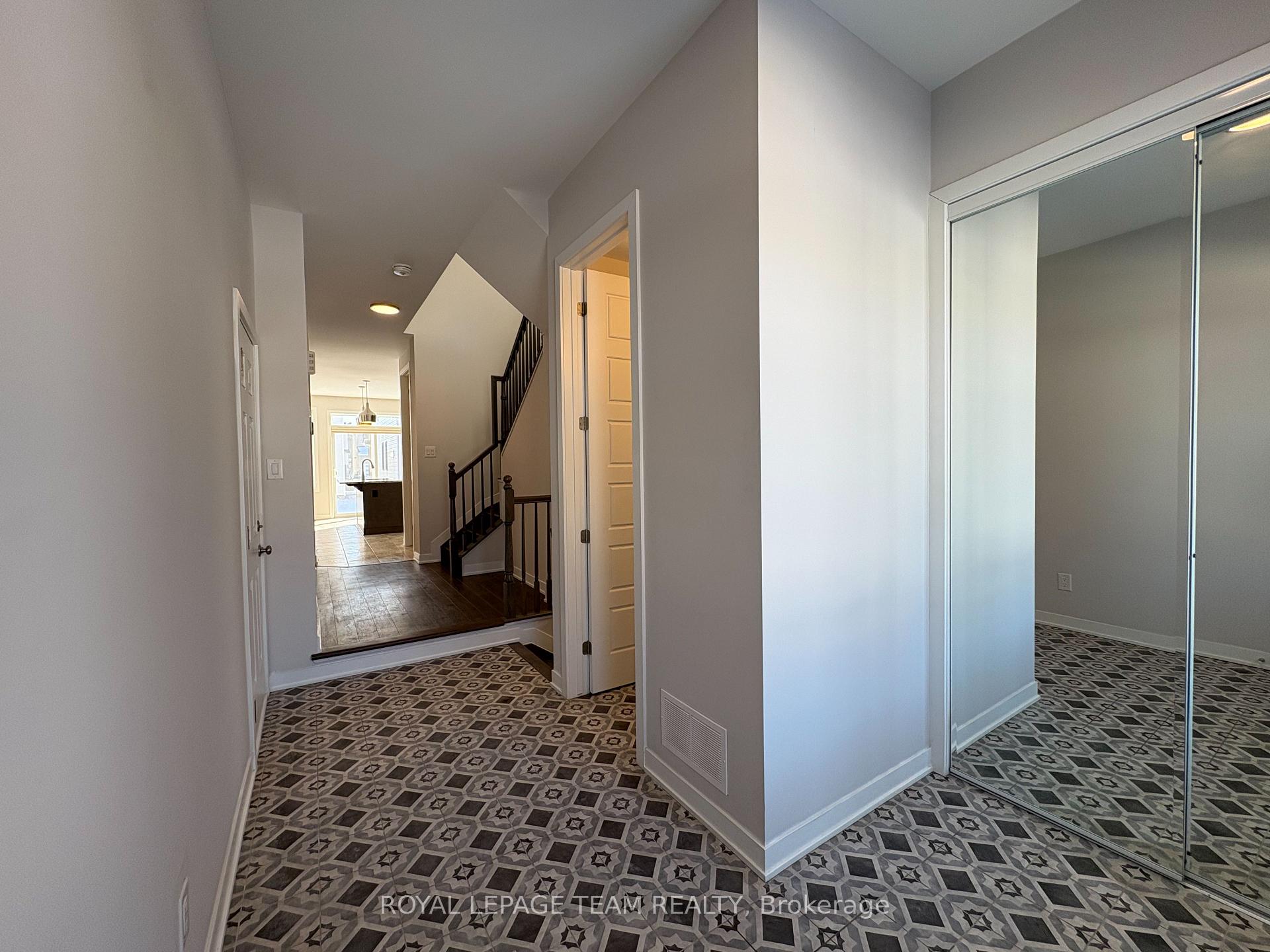 Photo 5 of 773 Derreen Avenue, Ottawa, Stittsville (North) — HOMEH
