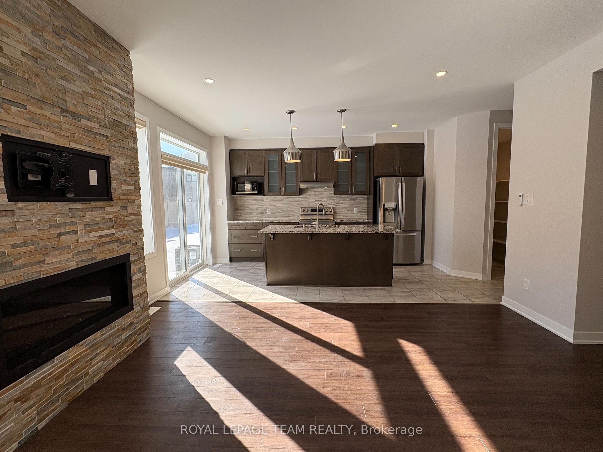 Photo 10 of 773 Derreen Avenue, Ottawa, Stittsville (North) — HOMEH