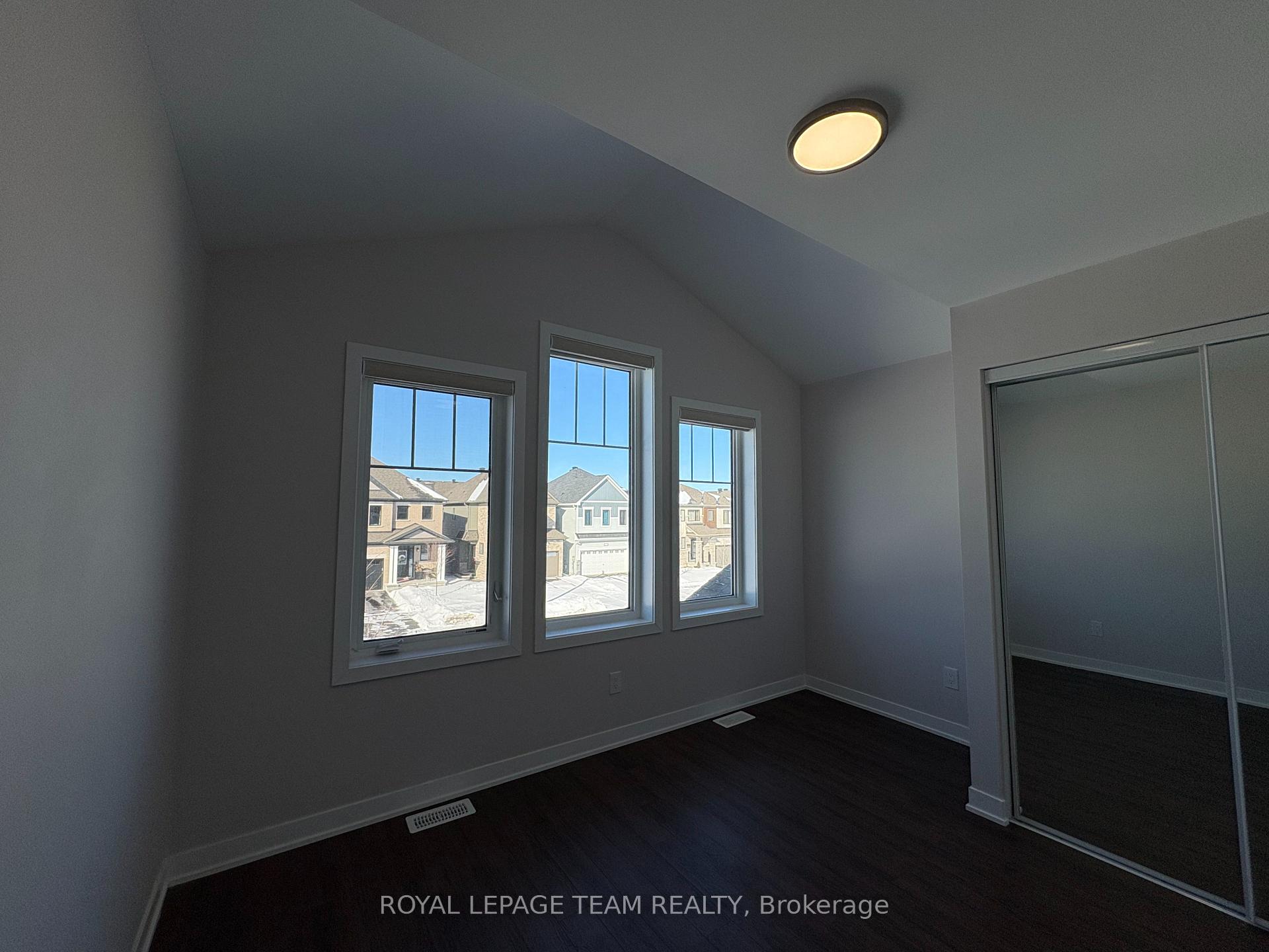 Photo 18 of 773 Derreen Avenue, Ottawa, Stittsville (North) — HOMEH