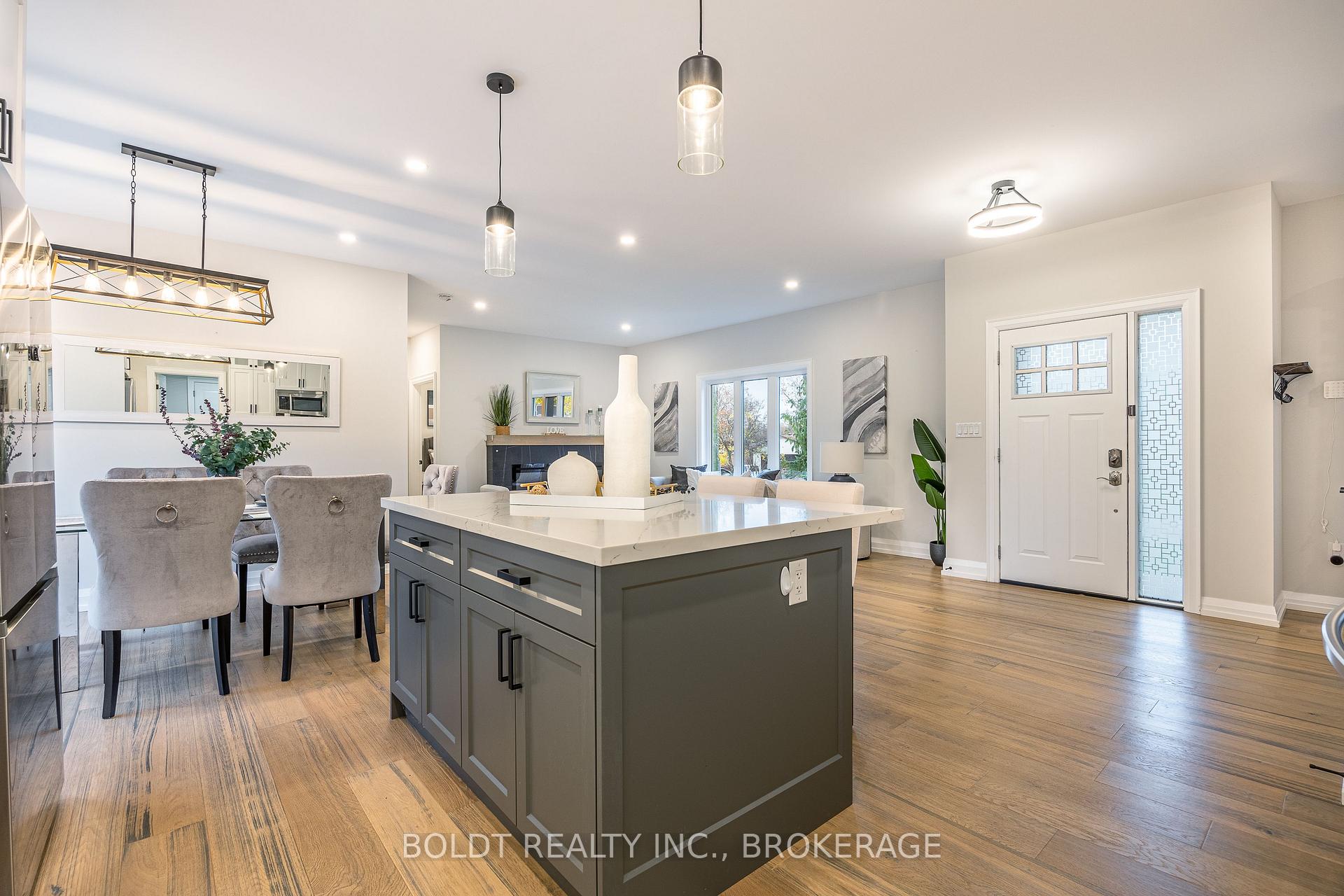 Photo 6 of 47 Roland Street, St. Catharines, Western Hill — HOMEH