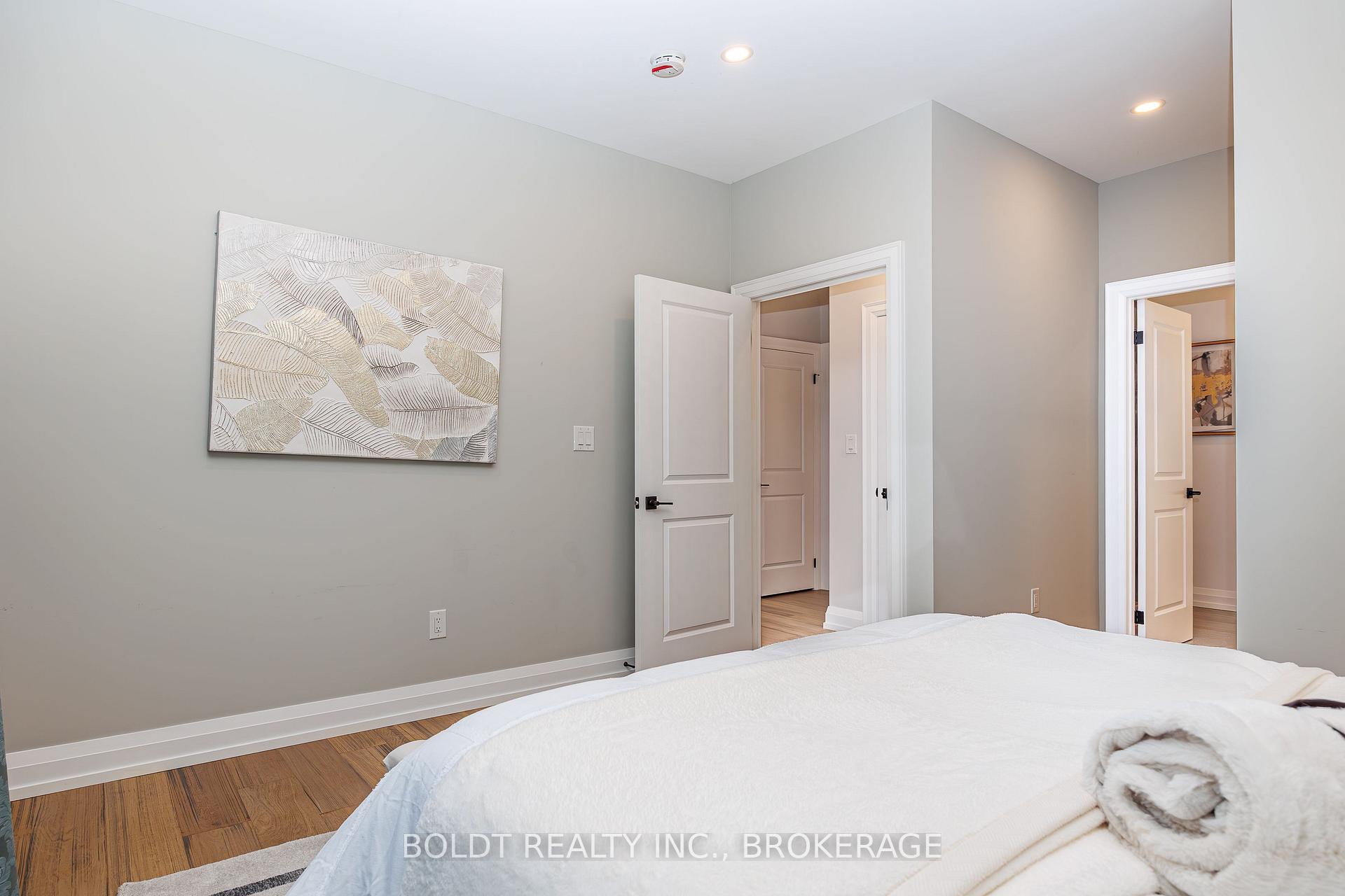 Photo 9 of 47 Roland Street, St. Catharines, Western Hill — HOMEH