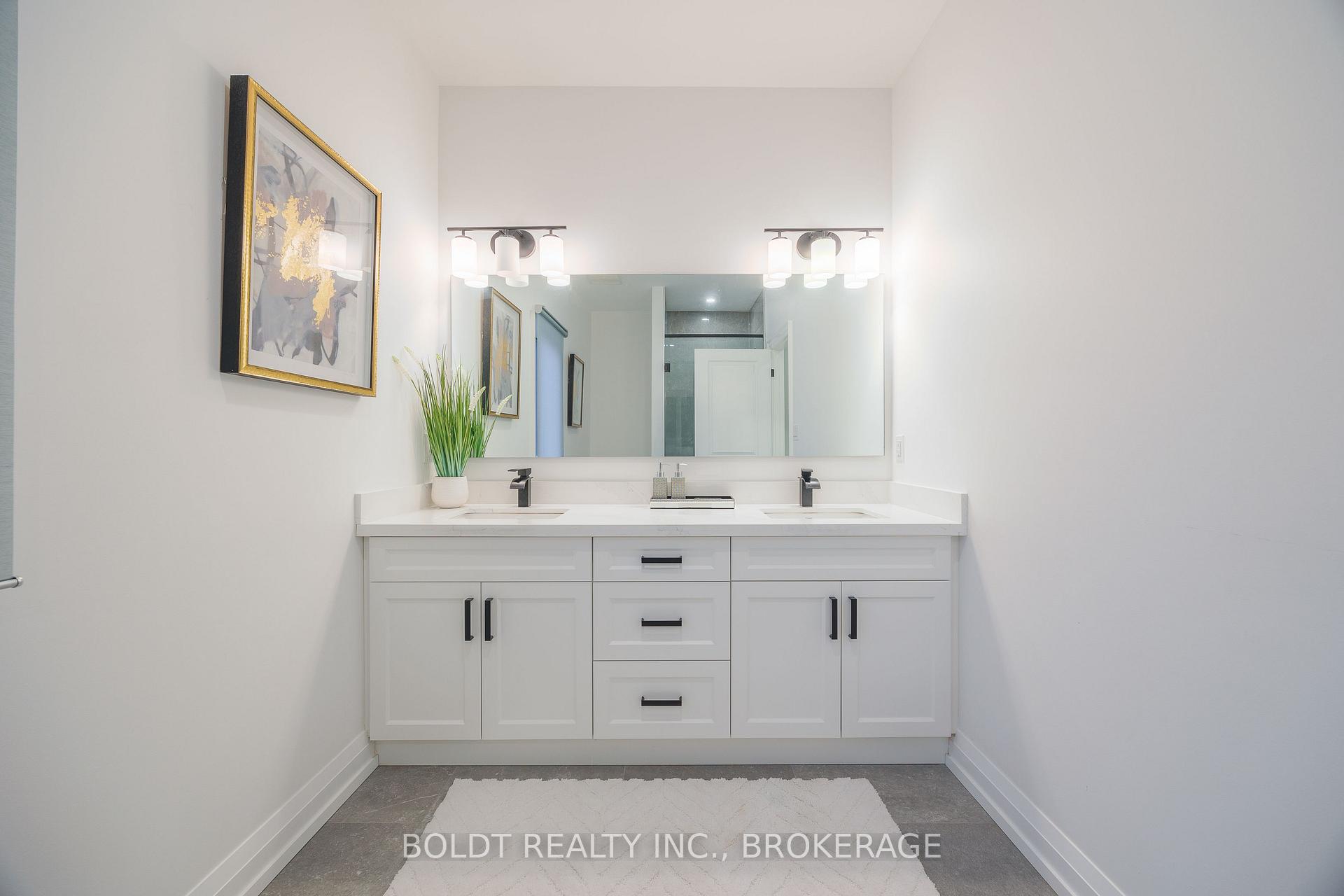 Photo 11 of 47 Roland Street, St. Catharines, Western Hill — HOMEH