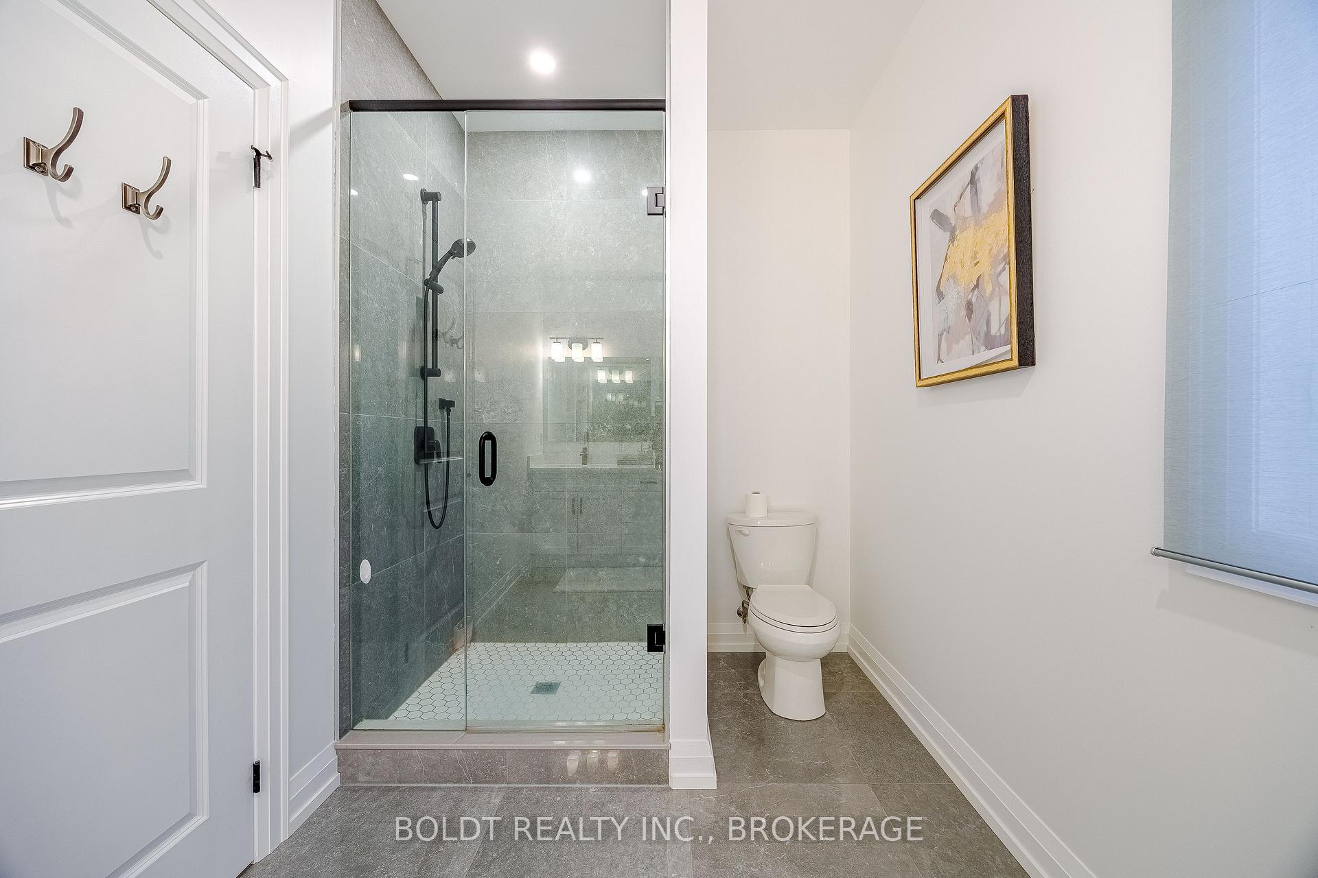 Photo 12 of 47 Roland Street, St. Catharines, Western Hill — HOMEH