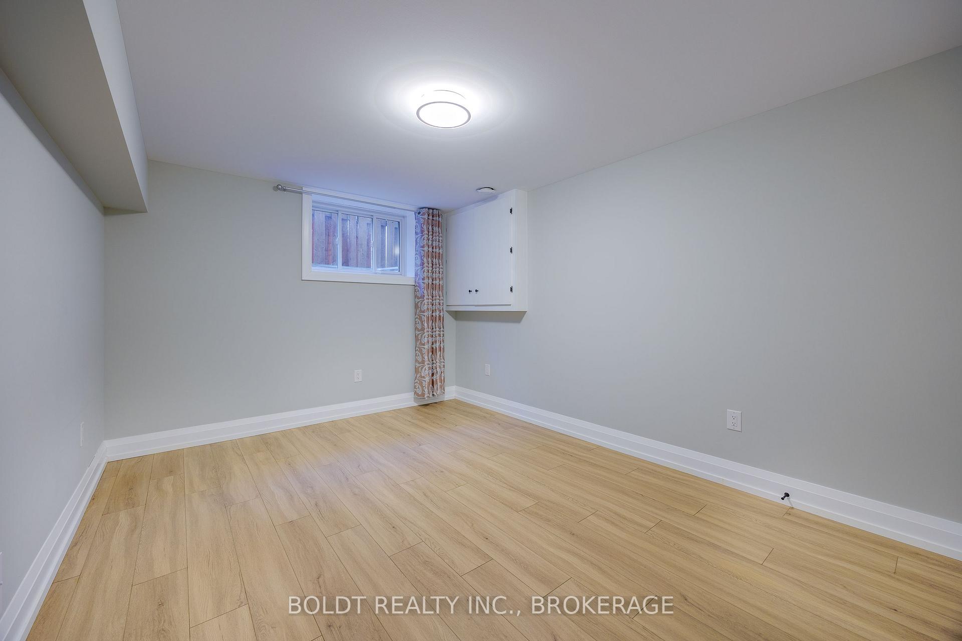 Photo 15 of 47 Roland Street, St. Catharines, Western Hill — HOMEH