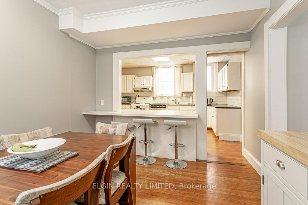 Photo 10 of 92 Hincks Street, St. Thomas — HOMEH