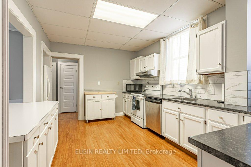 Photo 11 of 92 Hincks Street, St. Thomas — HOMEH