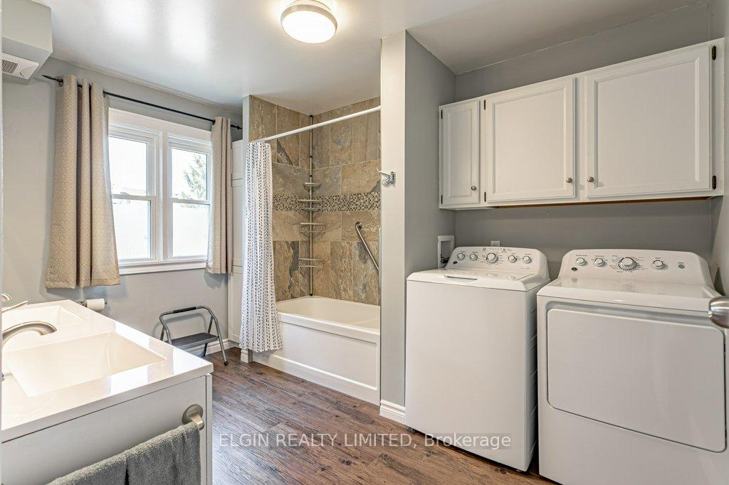Photo 13 of 92 Hincks Street, St. Thomas — HOMEH