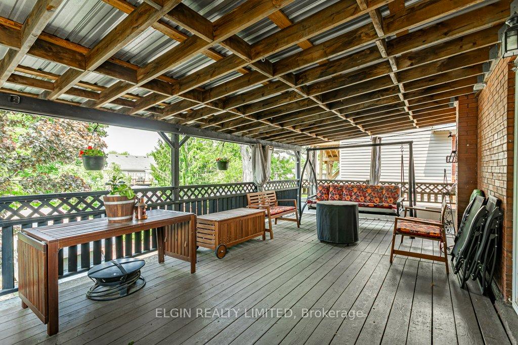 Photo 32 of 92 Hincks Street, St. Thomas — HOMEH