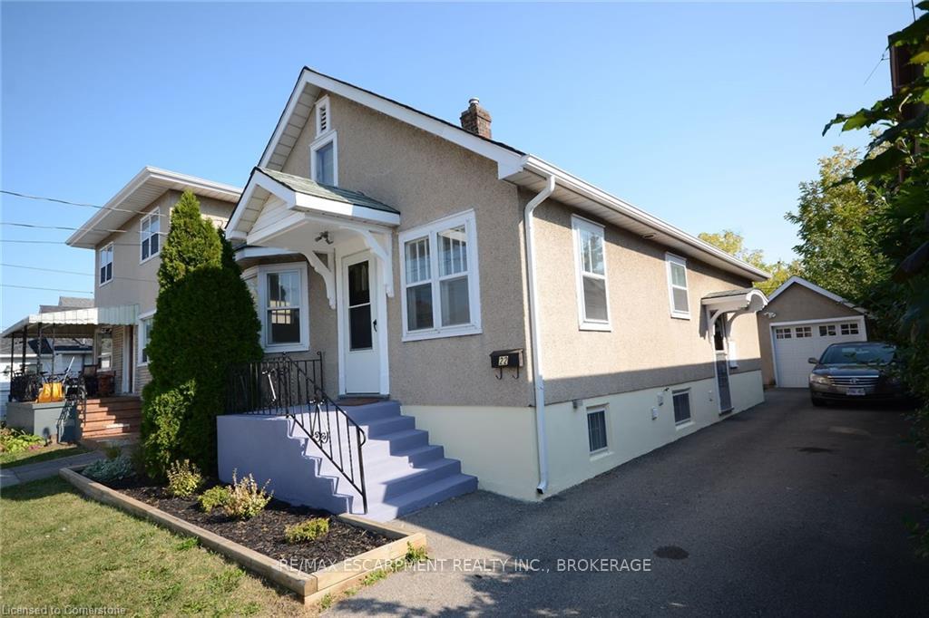 Photo 2 of 22 Brighton Avenue, St. Catharines, Facer — HOMEH