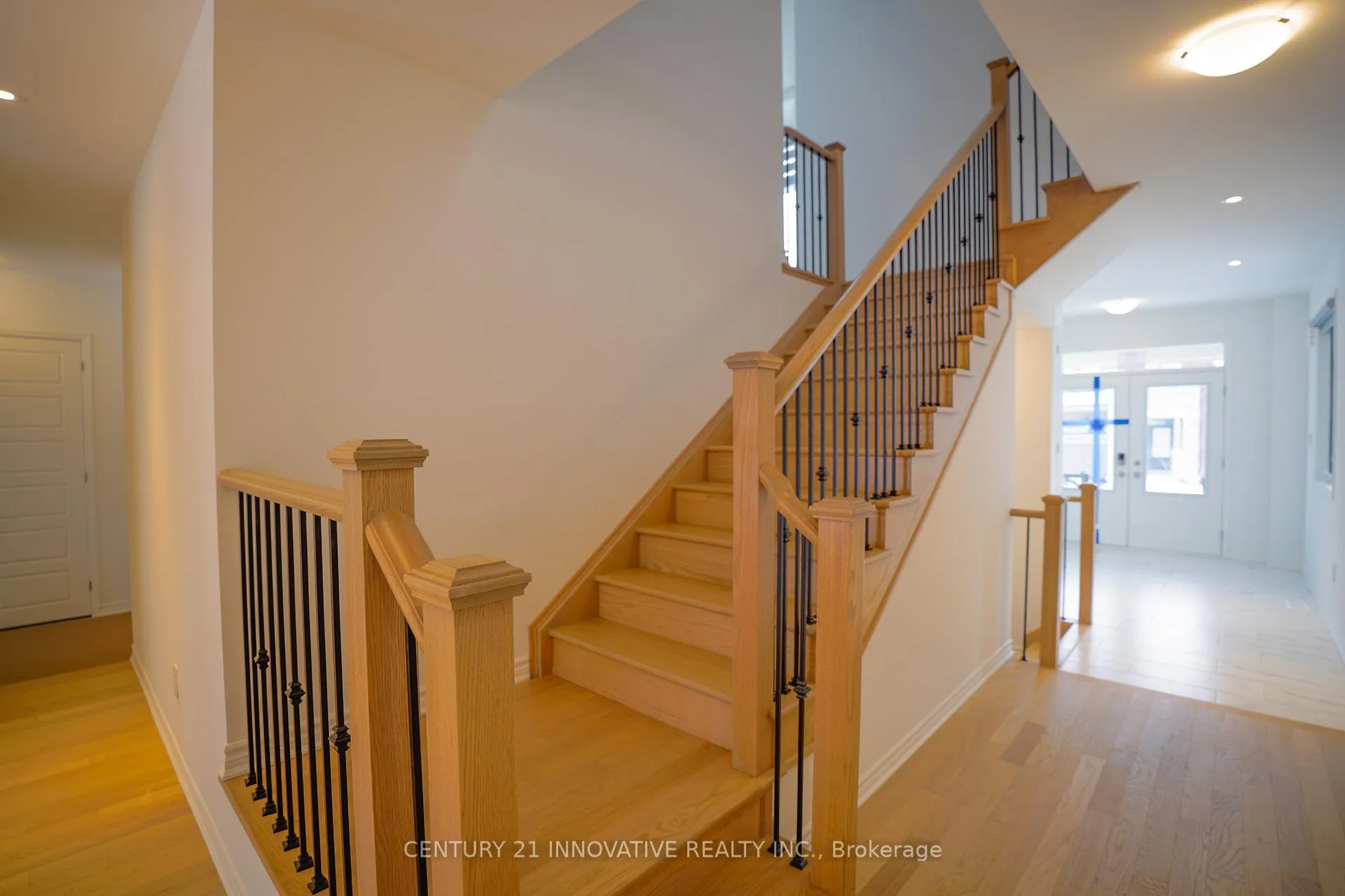 Photo 3 of 1350 Glamorgan Manor, Pickering, Rural Pickering — HOMEH
