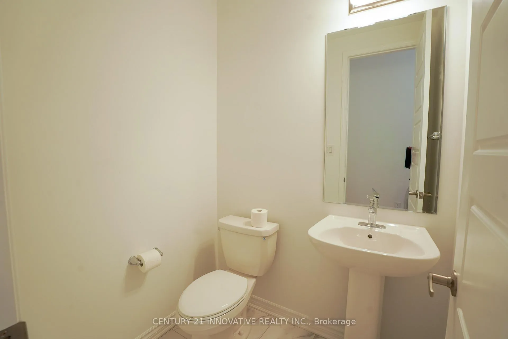 Photo 9 of 1350 Glamorgan Manor, Pickering, Rural Pickering — HOMEH