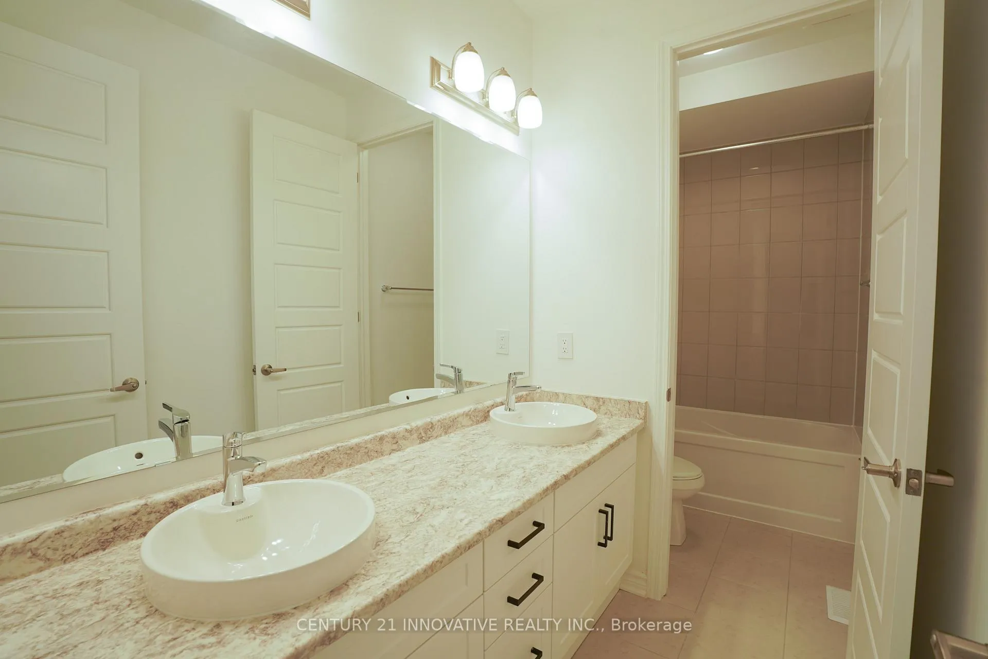 Photo 18 of 1350 Glamorgan Manor, Pickering, Rural Pickering — HOMEH