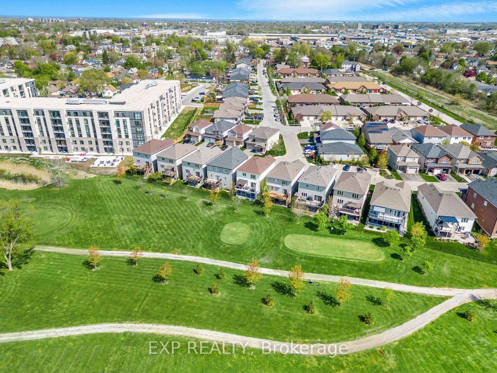 Photo 37 of Unit 18, 77 Avery Crescent, St. Catharines, Oakdale — HOMEH