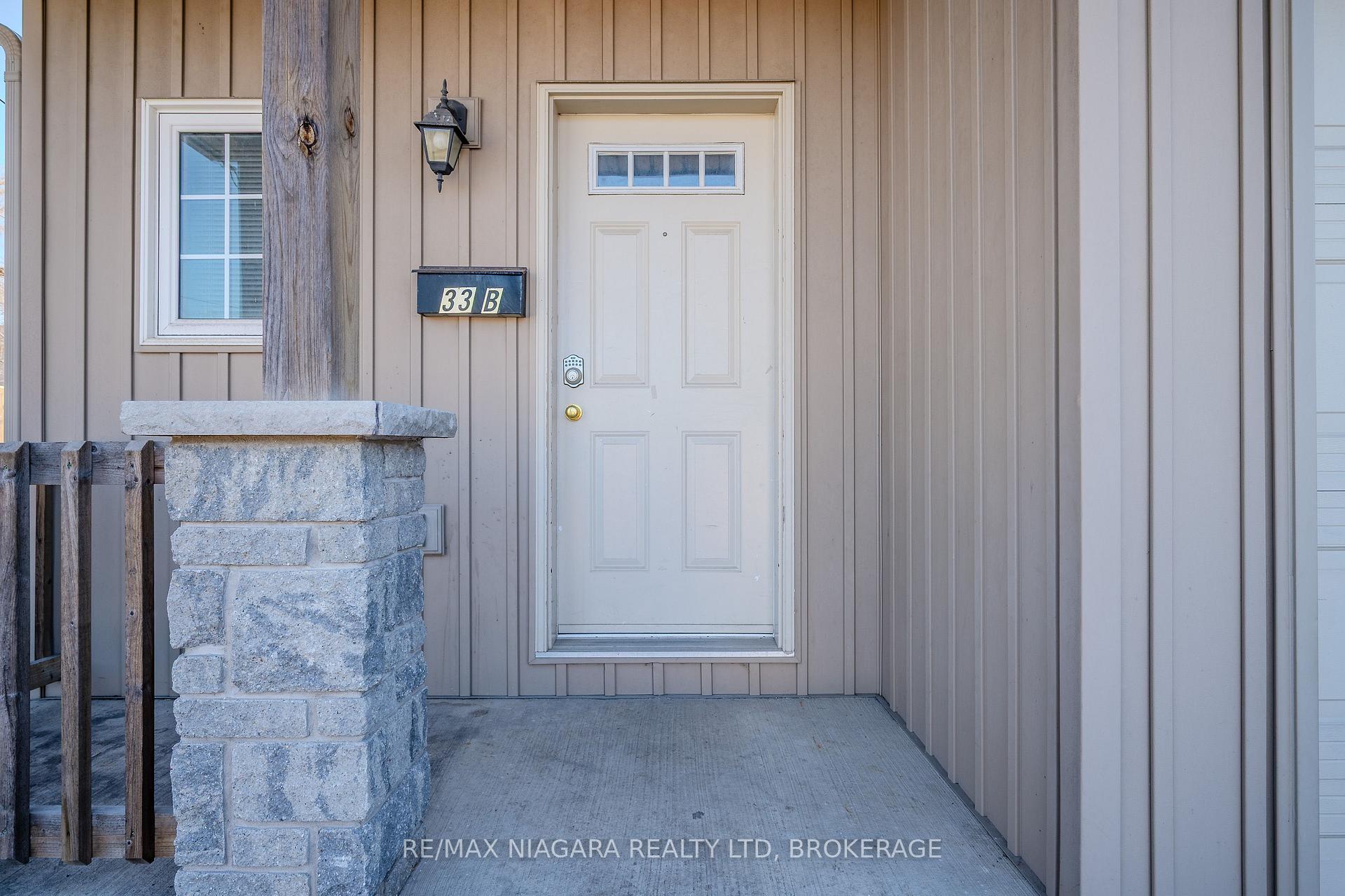 Photo 6 of 33B Pinecrest Avenue, St. Catharines, Burleigh Hill — HOMEH