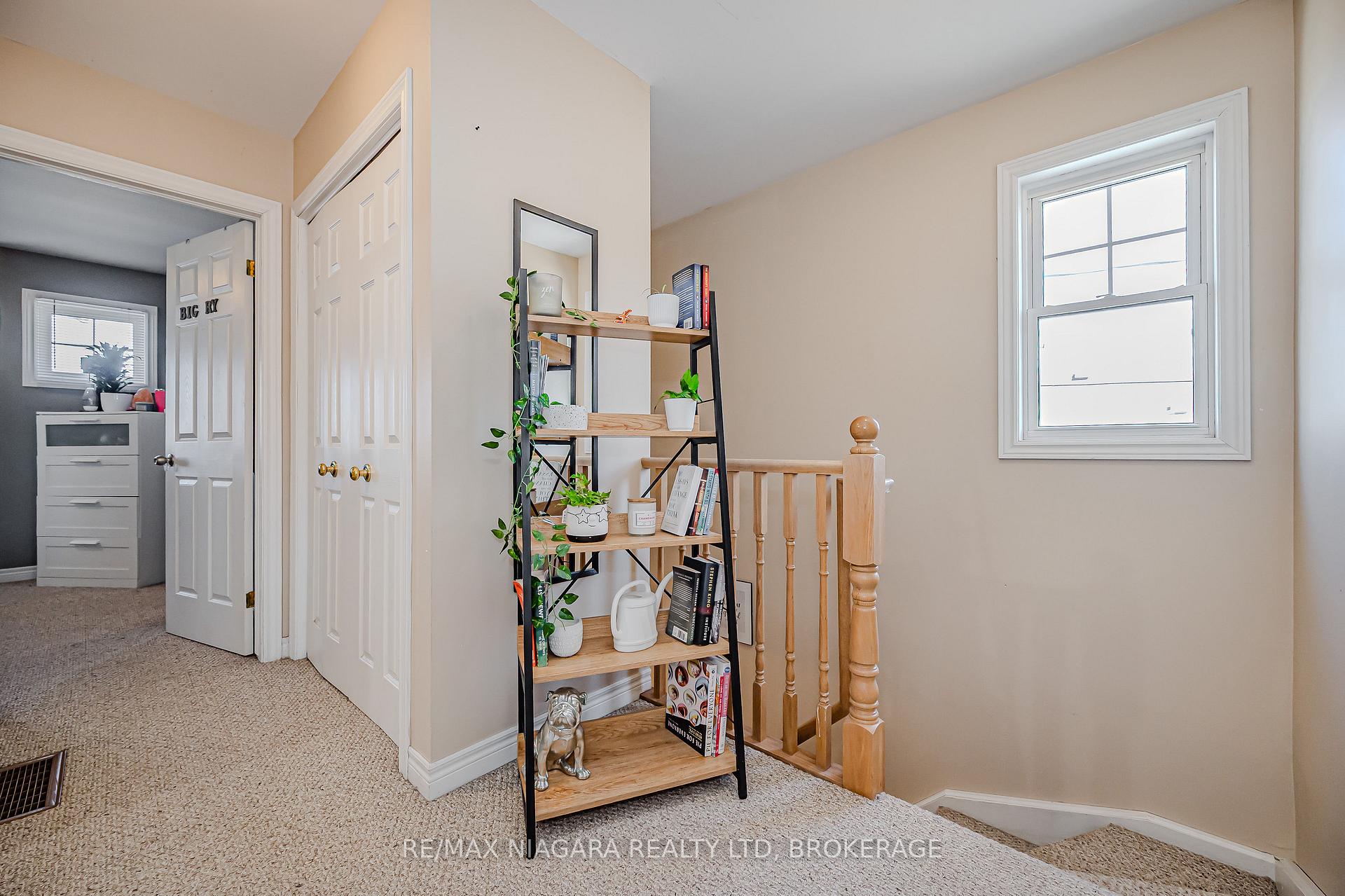 Photo 24 of 33B Pinecrest Avenue, St. Catharines, Burleigh Hill — HOMEH