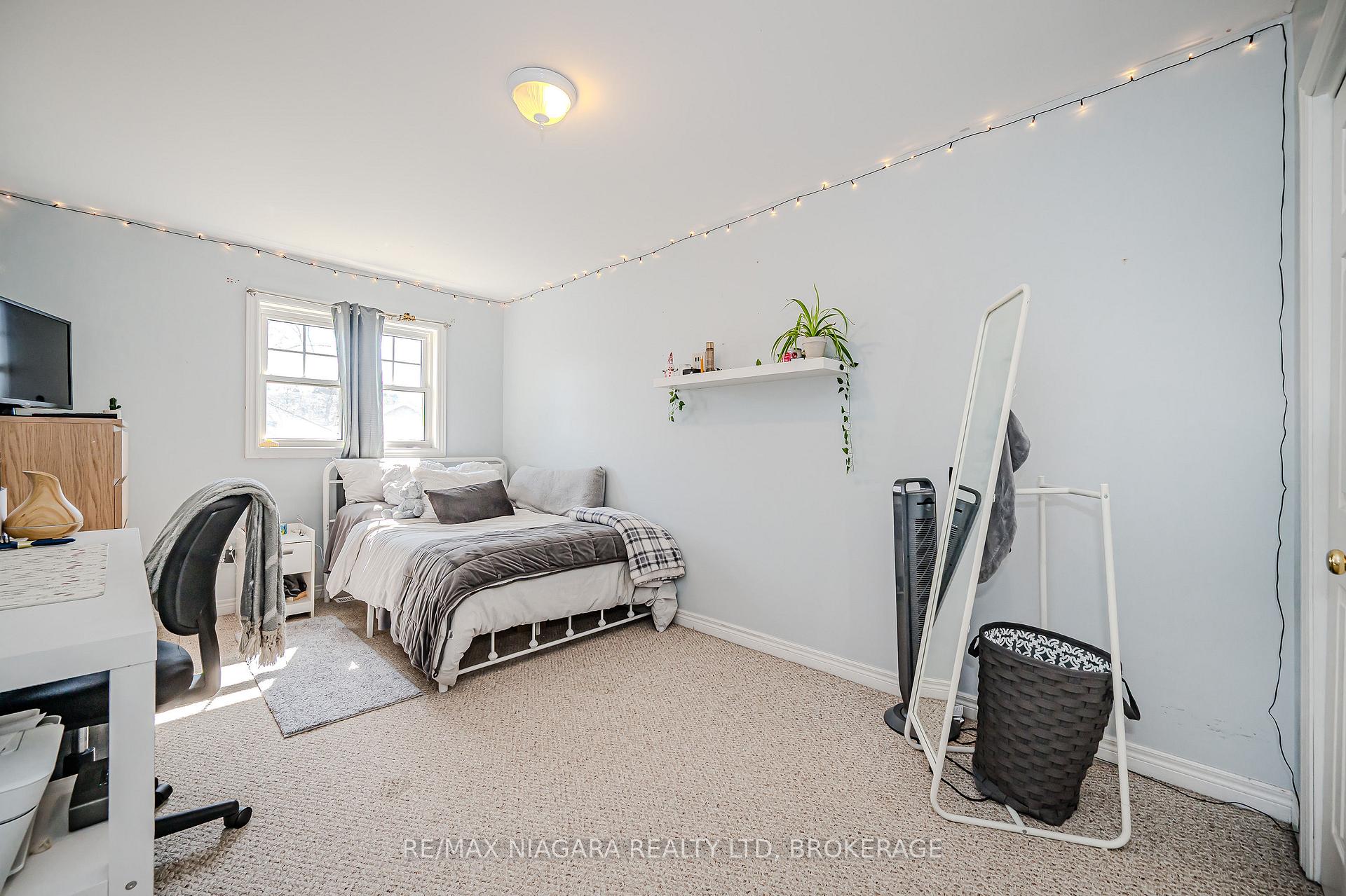 Photo 27 of 33B Pinecrest Avenue, St. Catharines, Burleigh Hill — HOMEH