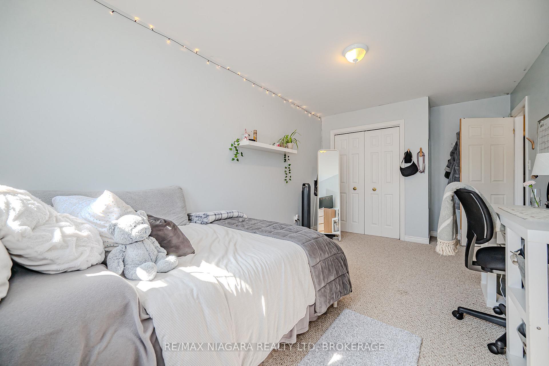 Photo 28 of 33B Pinecrest Avenue, St. Catharines, Burleigh Hill — HOMEH