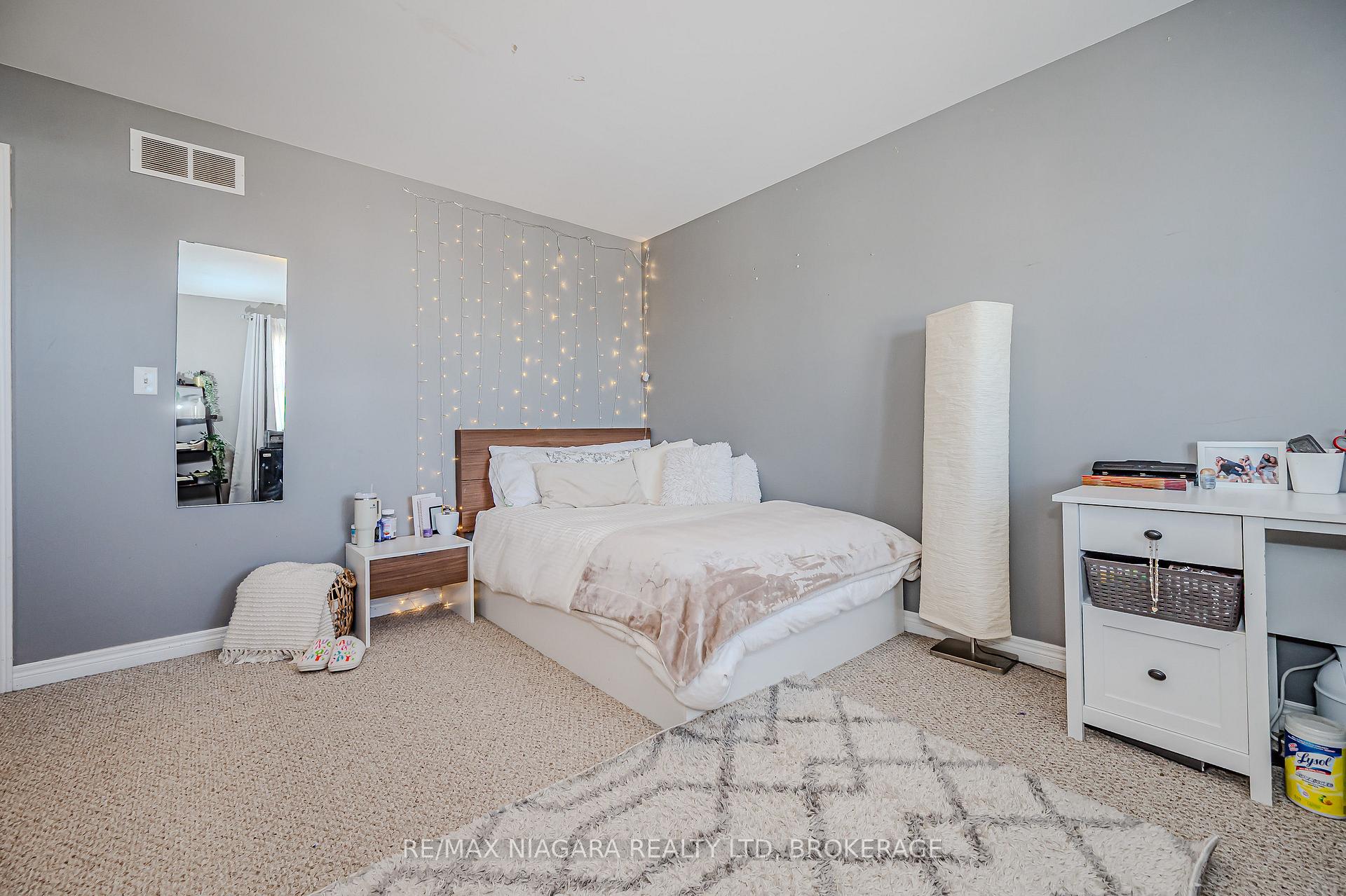 Photo 32 of 33B Pinecrest Avenue, St. Catharines, Burleigh Hill — HOMEH