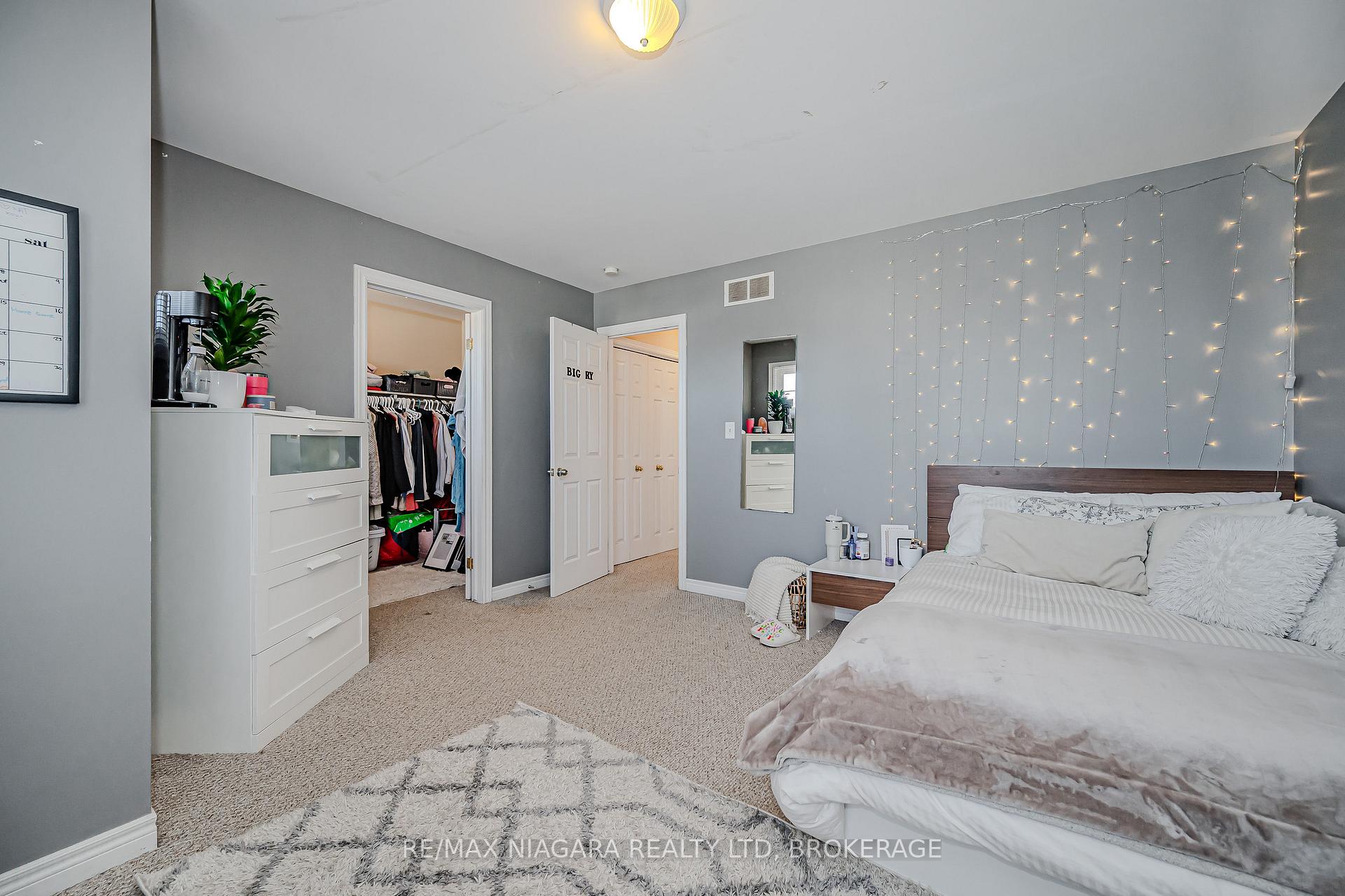 Photo 33 of 33B Pinecrest Avenue, St. Catharines, Burleigh Hill — HOMEH