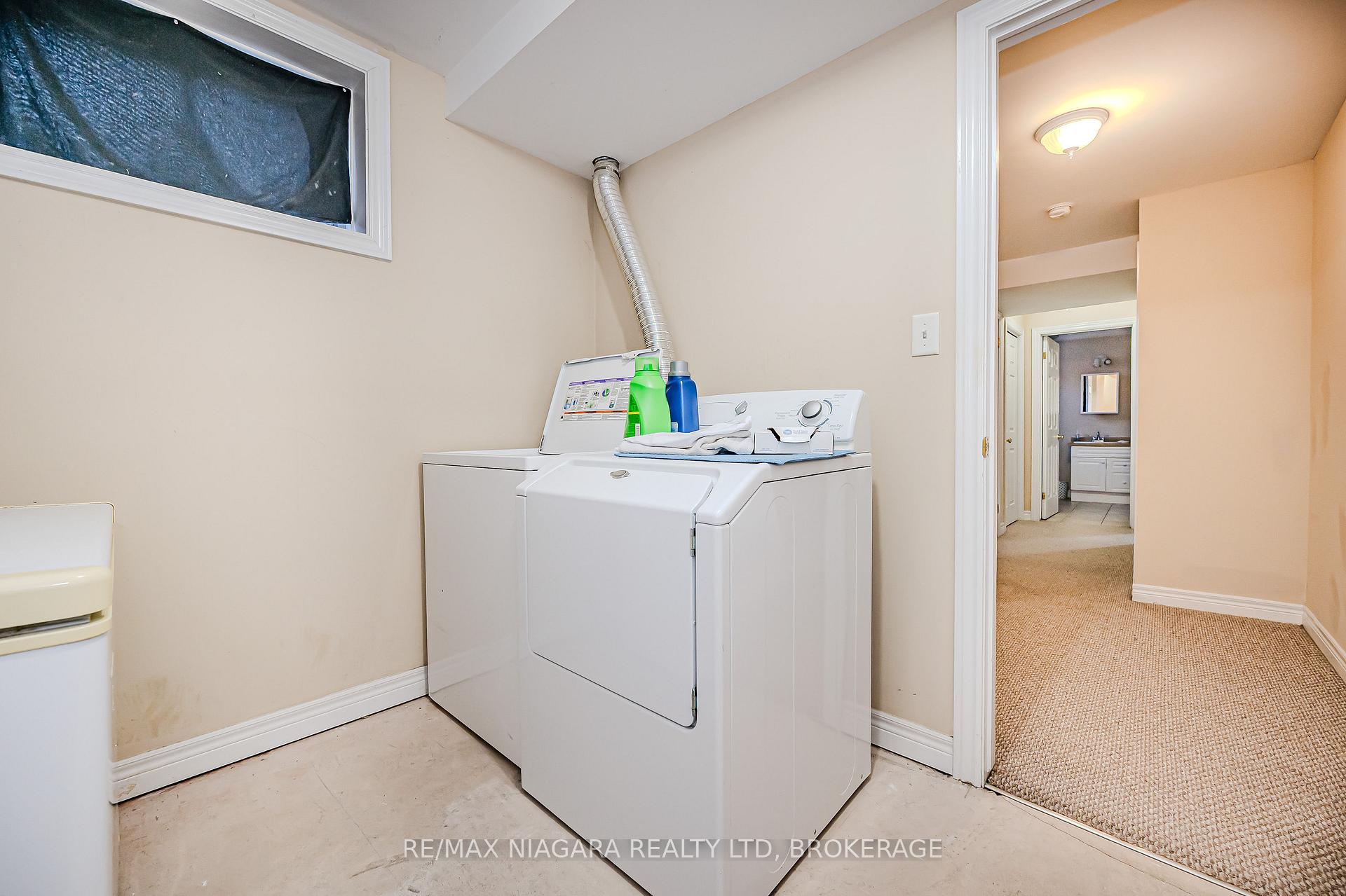 Photo 40 of 33B Pinecrest Avenue, St. Catharines, Burleigh Hill — HOMEH