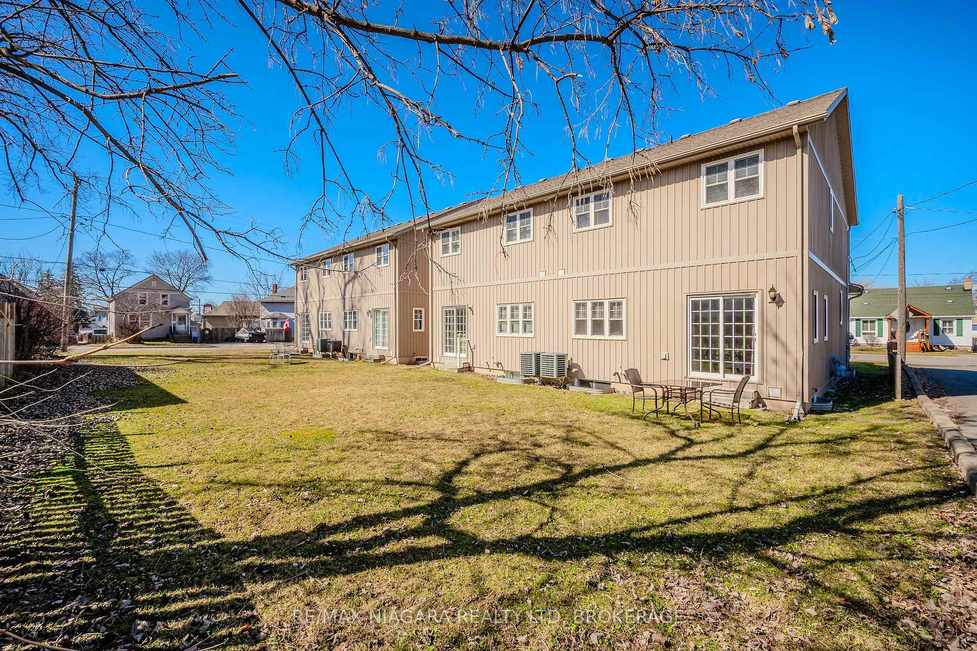 Photo 41 of 33B Pinecrest Avenue, St. Catharines, Burleigh Hill — HOMEH