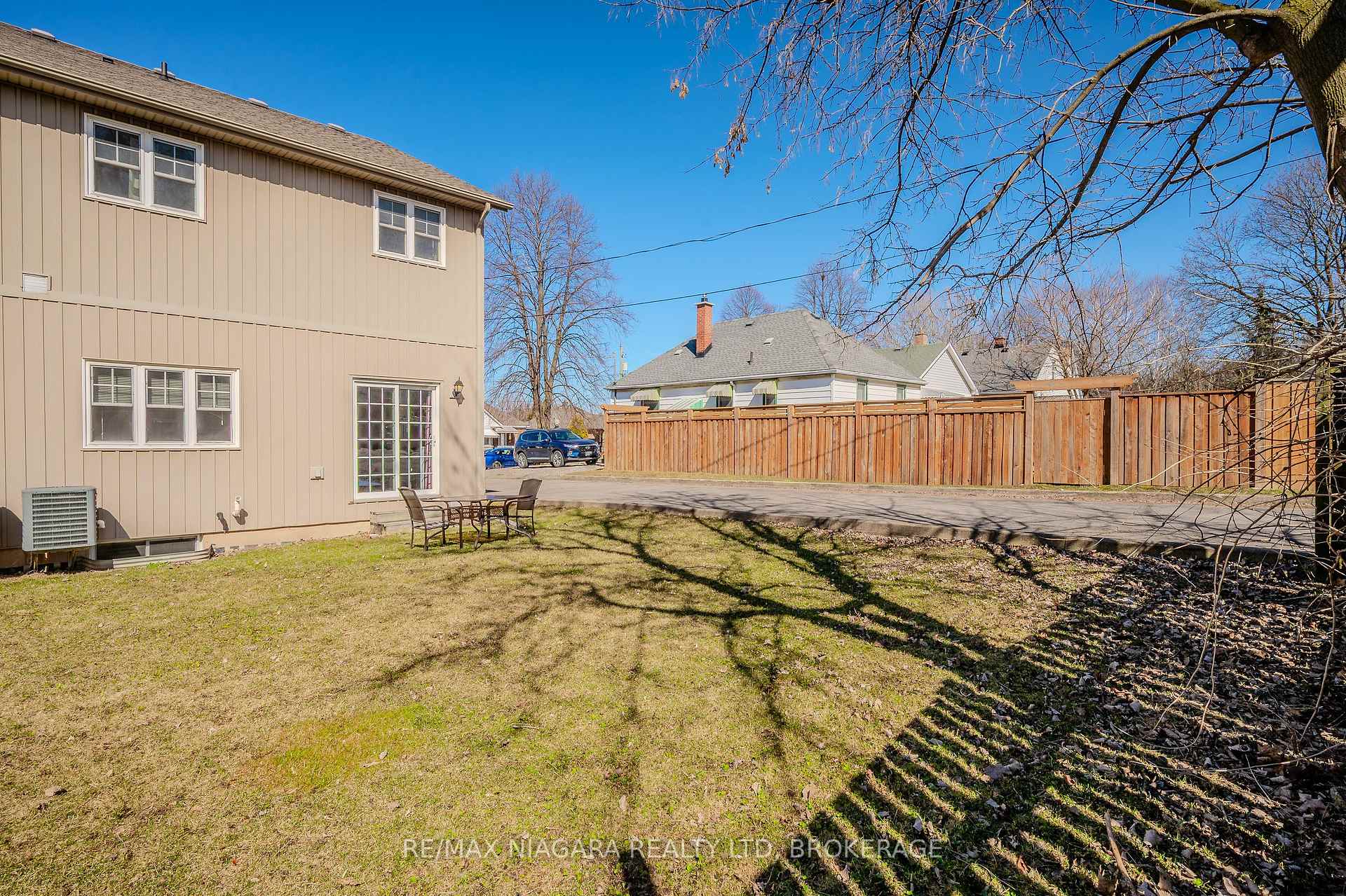 Photo 42 of 33B Pinecrest Avenue, St. Catharines, Burleigh Hill — HOMEH
