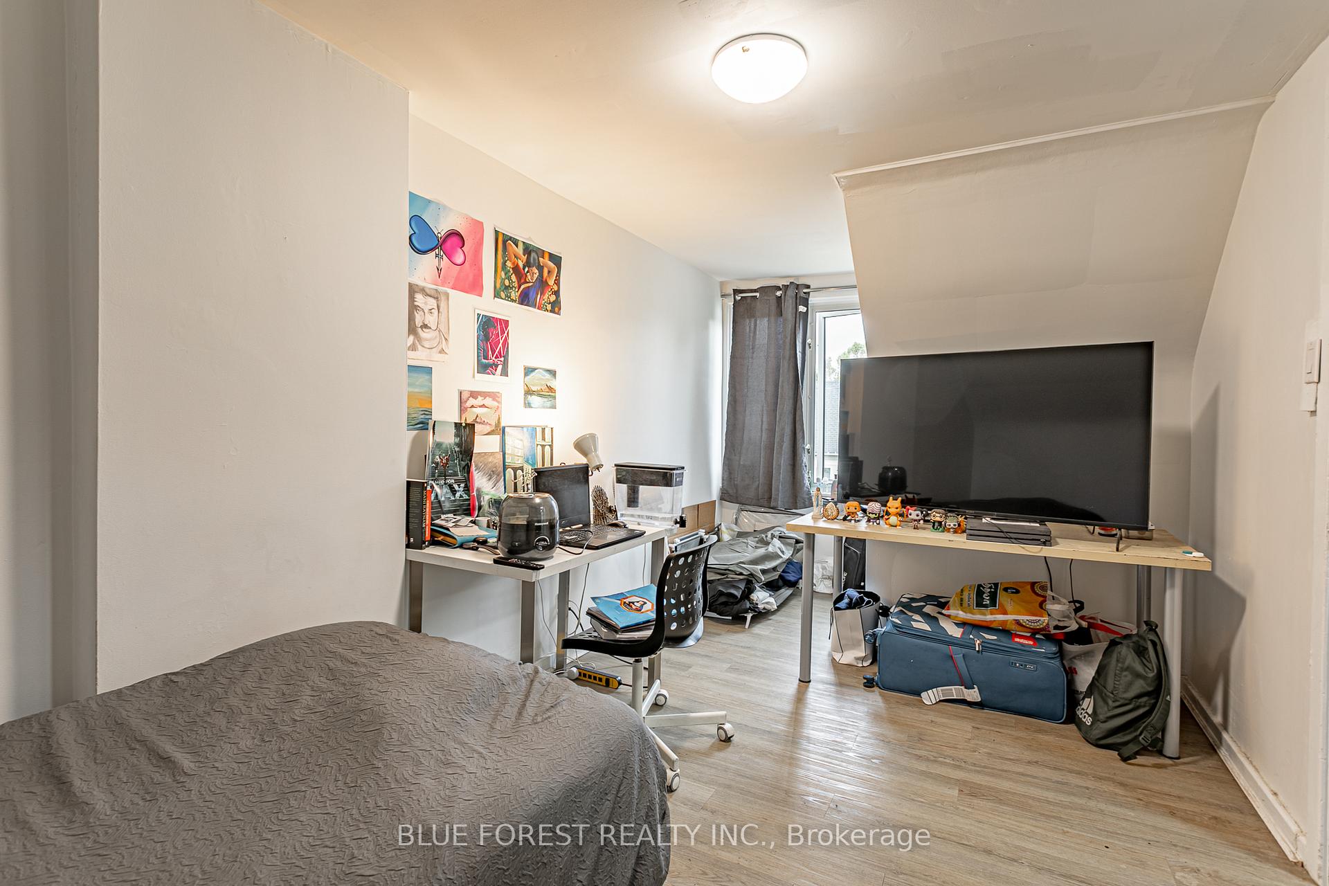 Photo 13 of 19 Cypress Street, St. Thomas — HOMEH