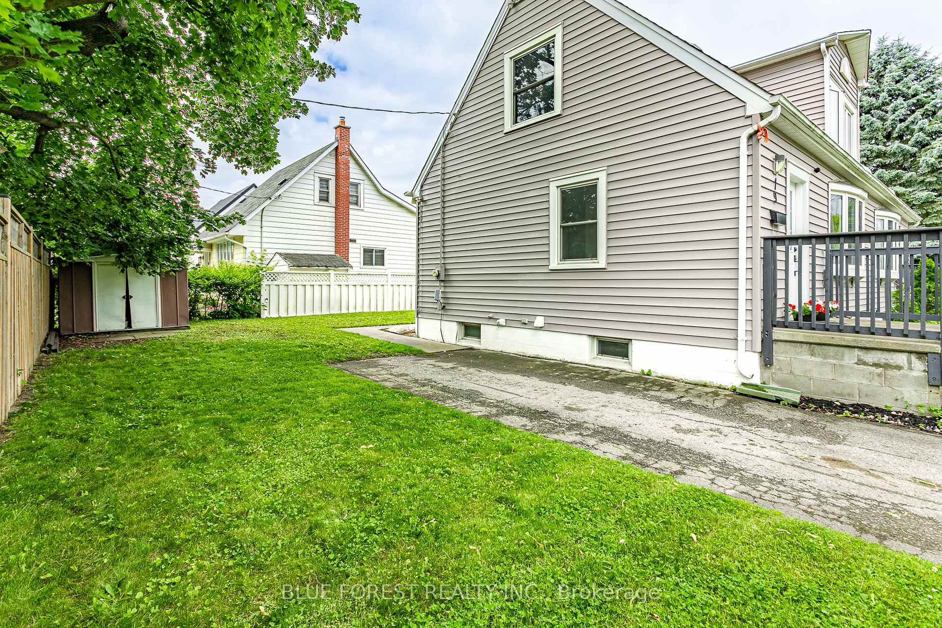 Photo 17 of 19 Cypress Street, St. Thomas — HOMEH