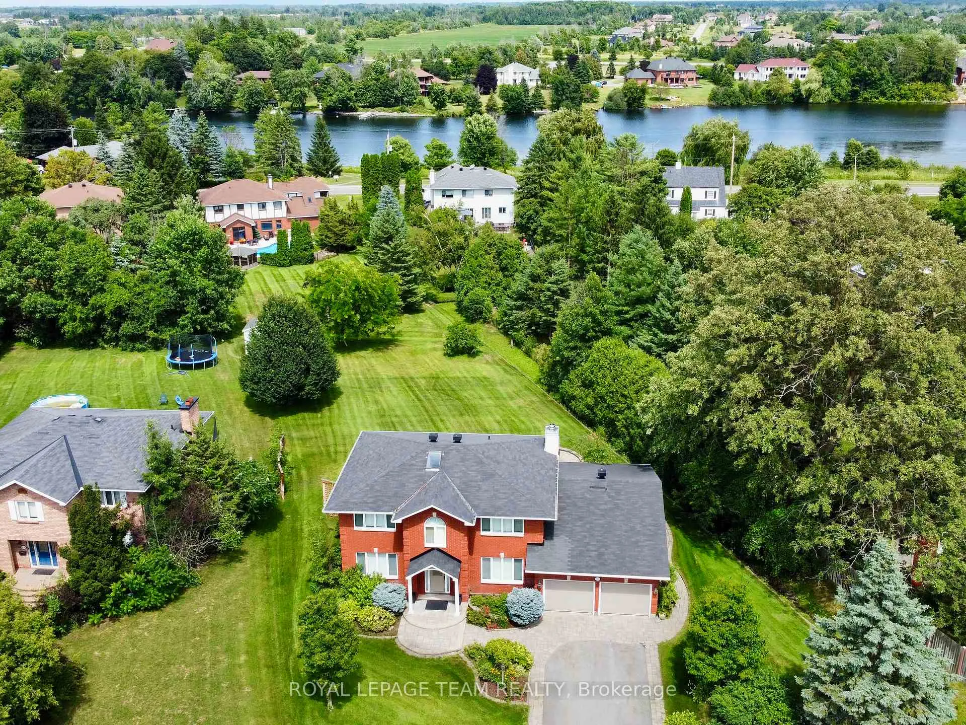 Photo 2 of 1105 Cindy Hill Crescent, Ottawa, Manotick Long Island & Nicholls Island — HOMEH