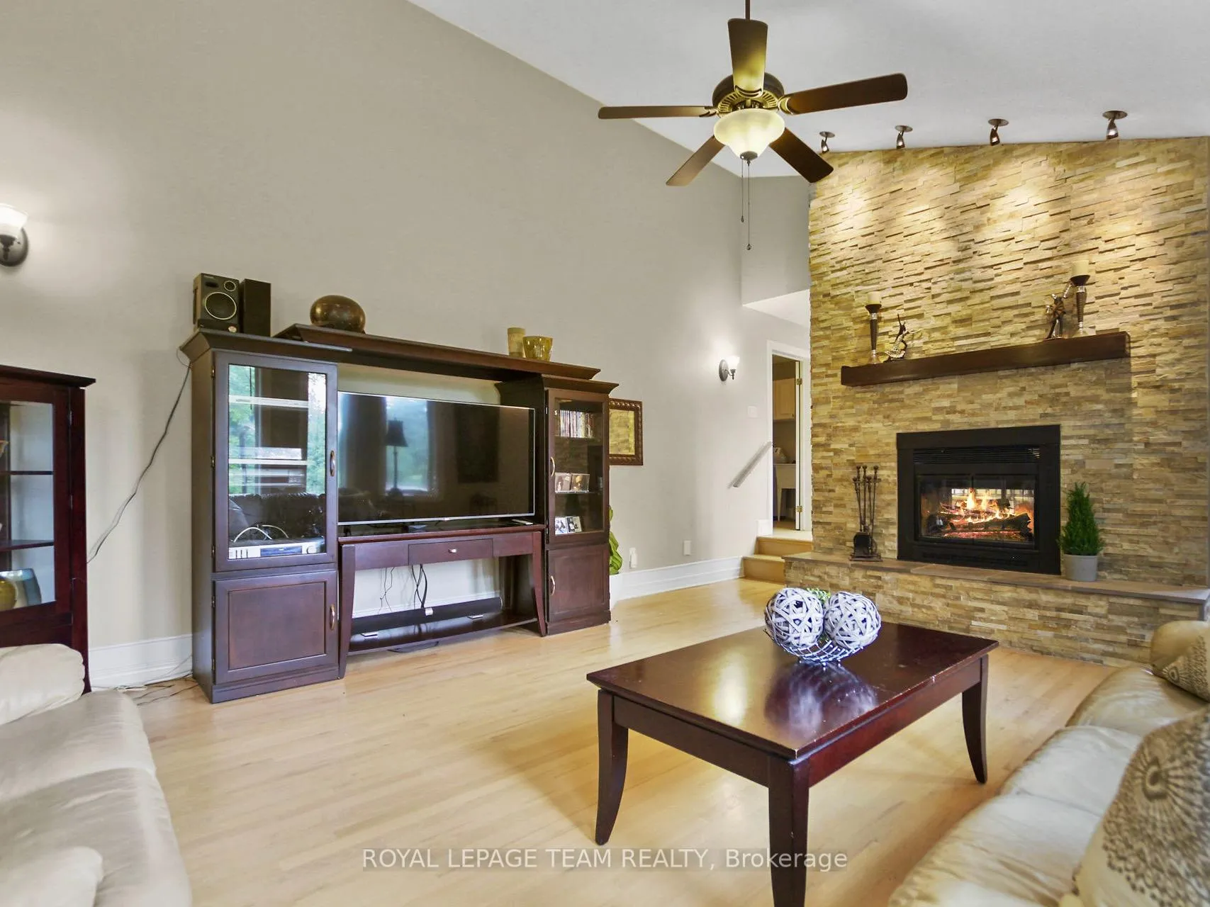 Photo 21 of 1105 Cindy Hill Crescent, Ottawa, Manotick Long Island & Nicholls Island — HOMEH