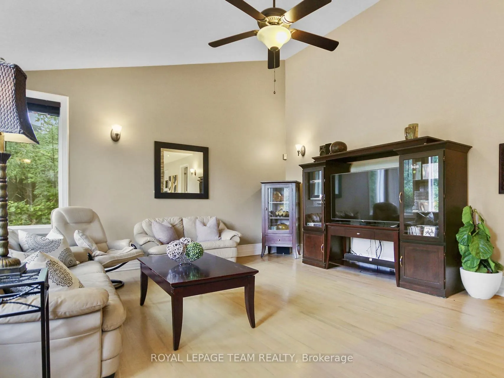 Photo 22 of 1105 Cindy Hill Crescent, Ottawa, Manotick Long Island & Nicholls Island — HOMEH