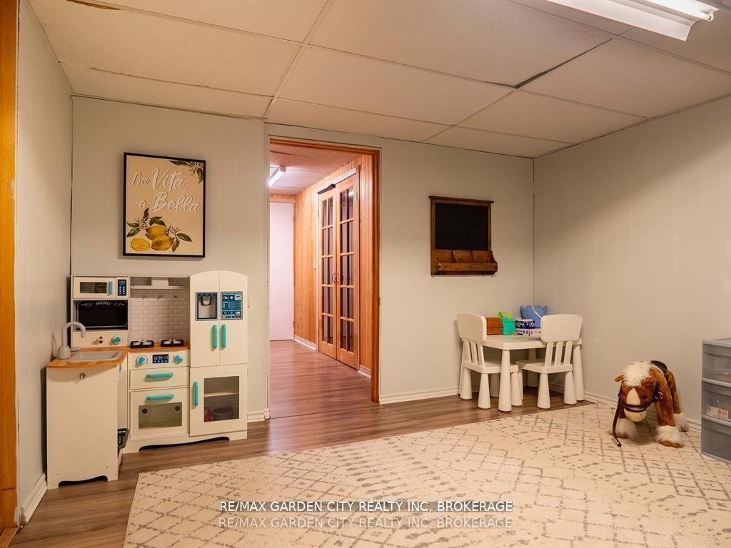 Photo 30 of 11 Vintage Crescent, St. Catharines, Ridley — HOMEH