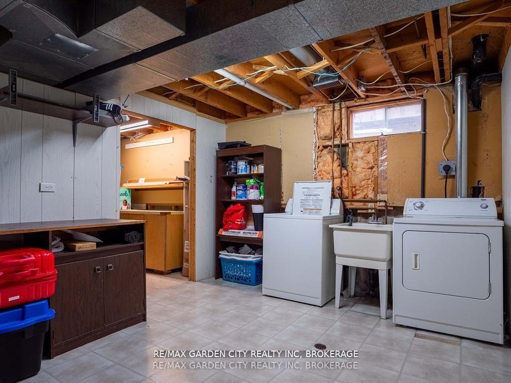 Photo 34 of 11 Vintage Crescent, St. Catharines, Ridley — HOMEH