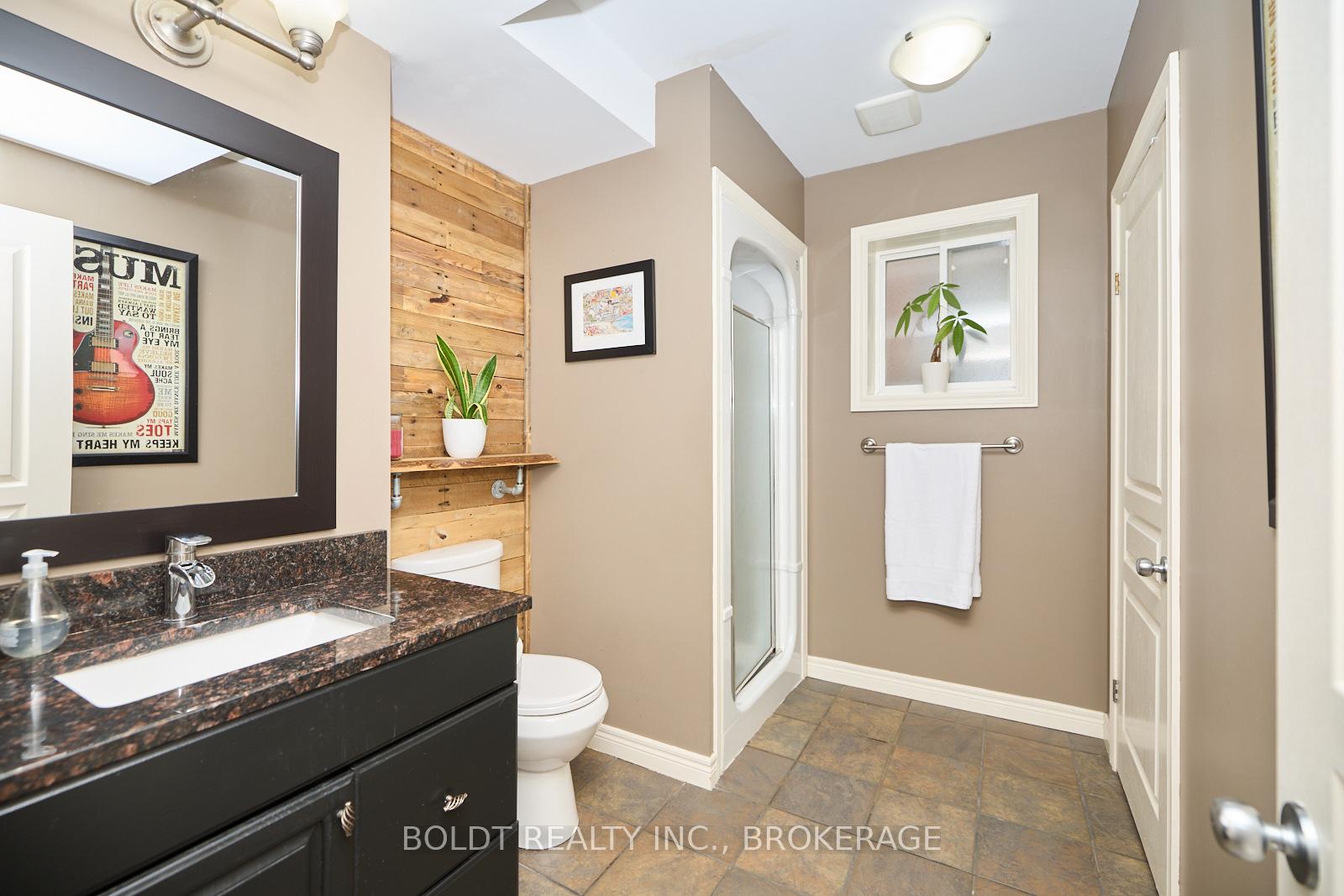 Photo 18 of 54 Briarwood Drive, St. Catharines, Rykert/Vansickle — HOMEH