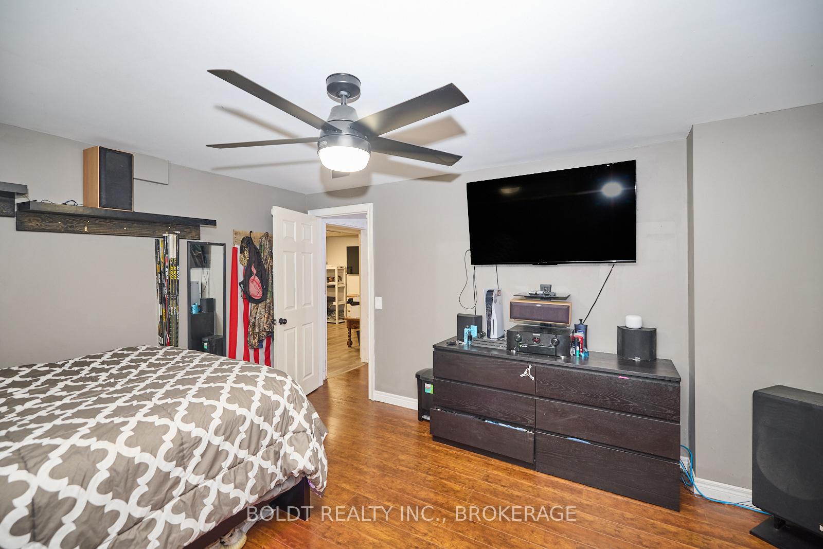 Photo 21 of 54 Briarwood Drive, St. Catharines, Rykert/Vansickle — HOMEH