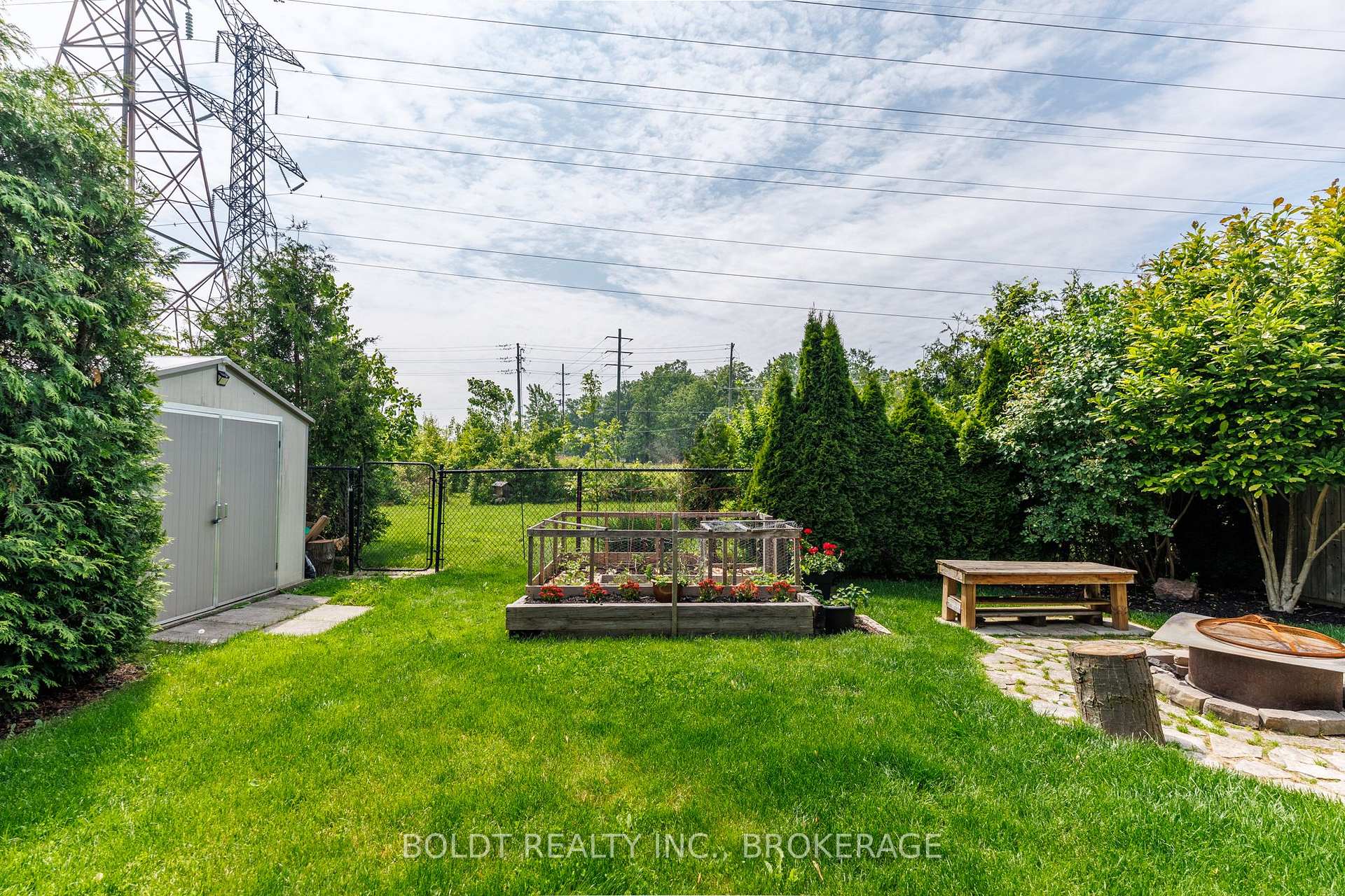 Photo 29 of 54 Briarwood Drive, St. Catharines, Rykert/Vansickle — HOMEH