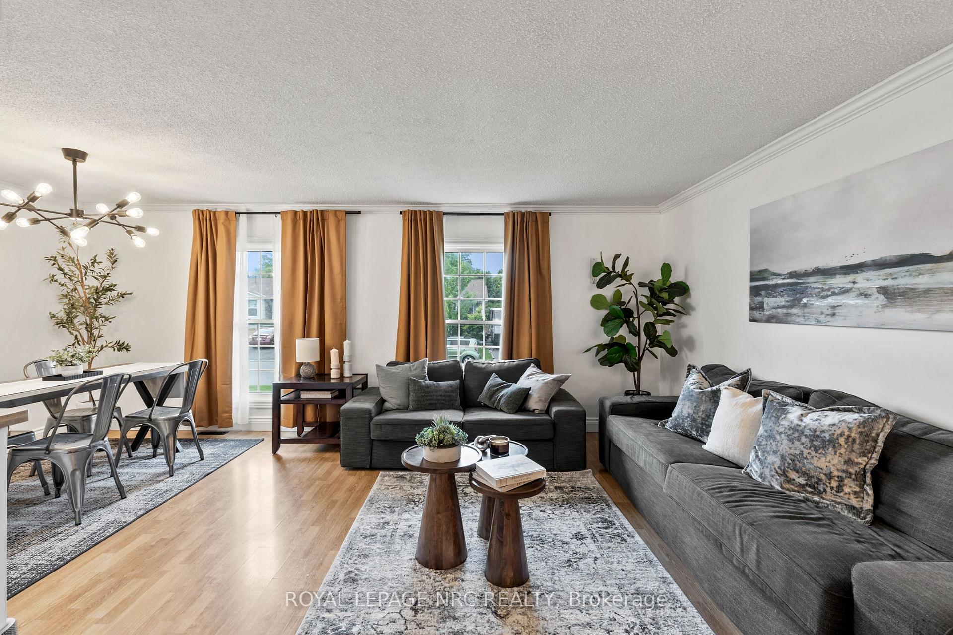 Photo 6 of 21 Garfield Lane, St. Catharines, Haig — HOMEH