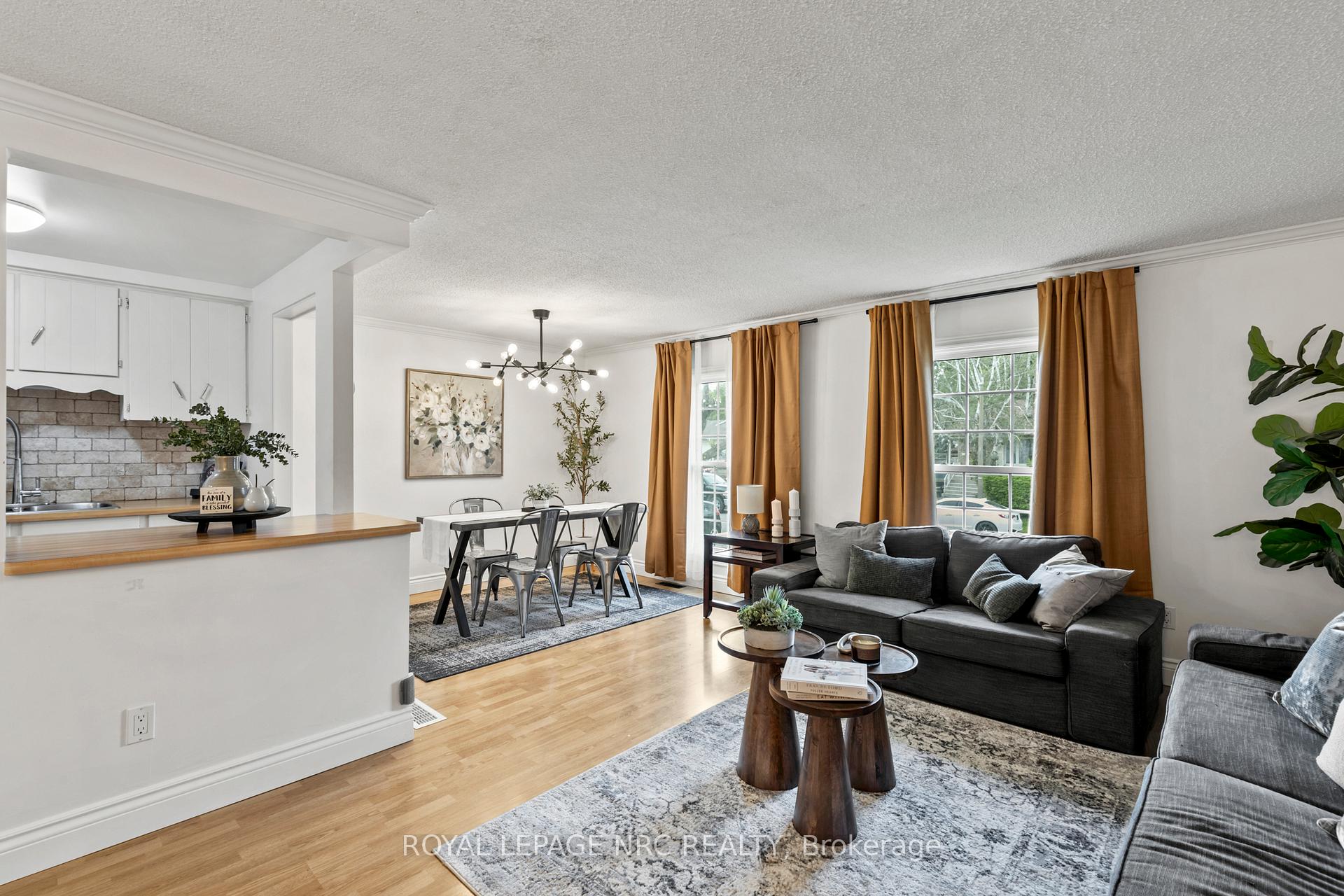 Photo 7 of 21 Garfield Lane, St. Catharines, Haig — HOMEH