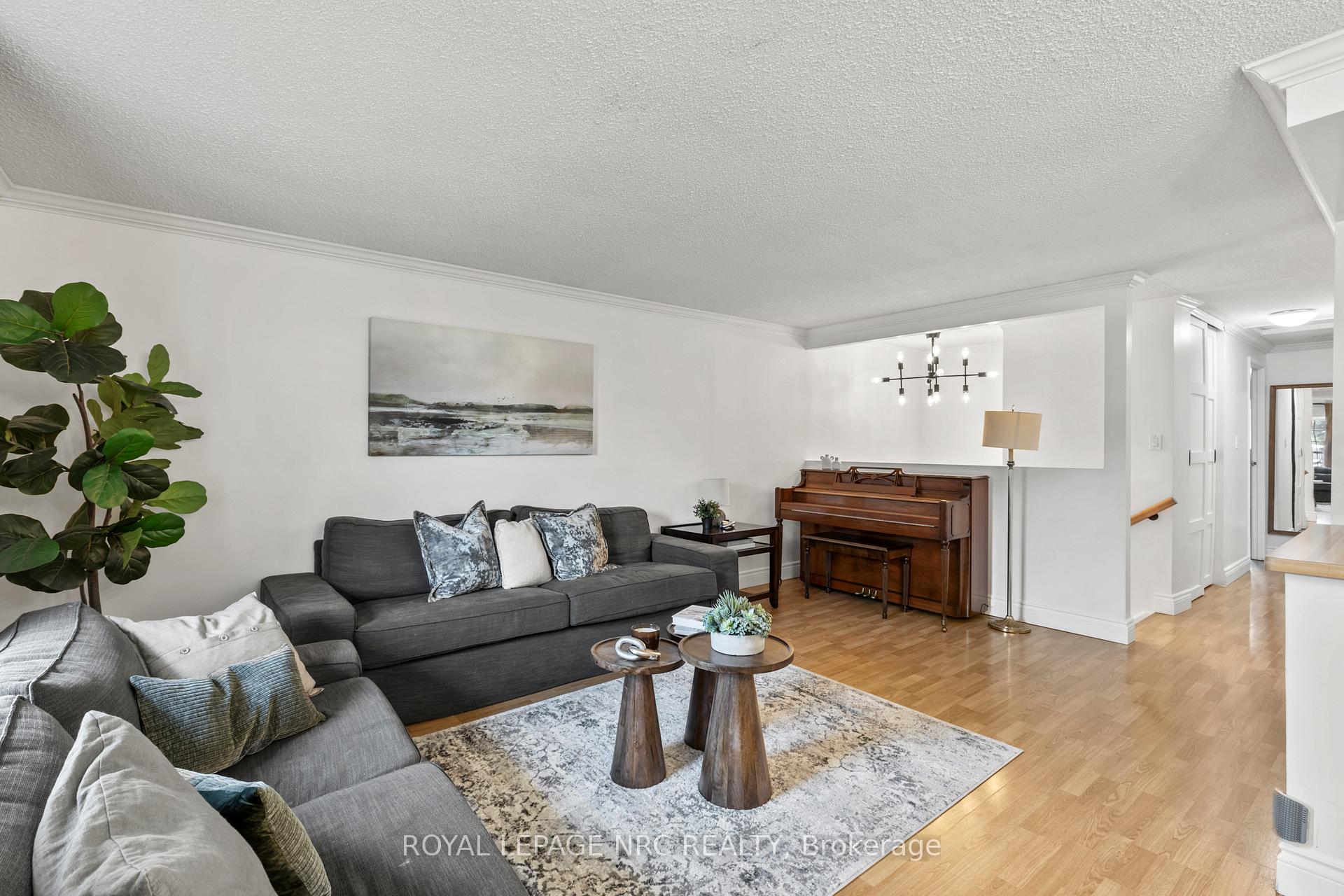 Photo 9 of 21 Garfield Lane, St. Catharines, Haig — HOMEH