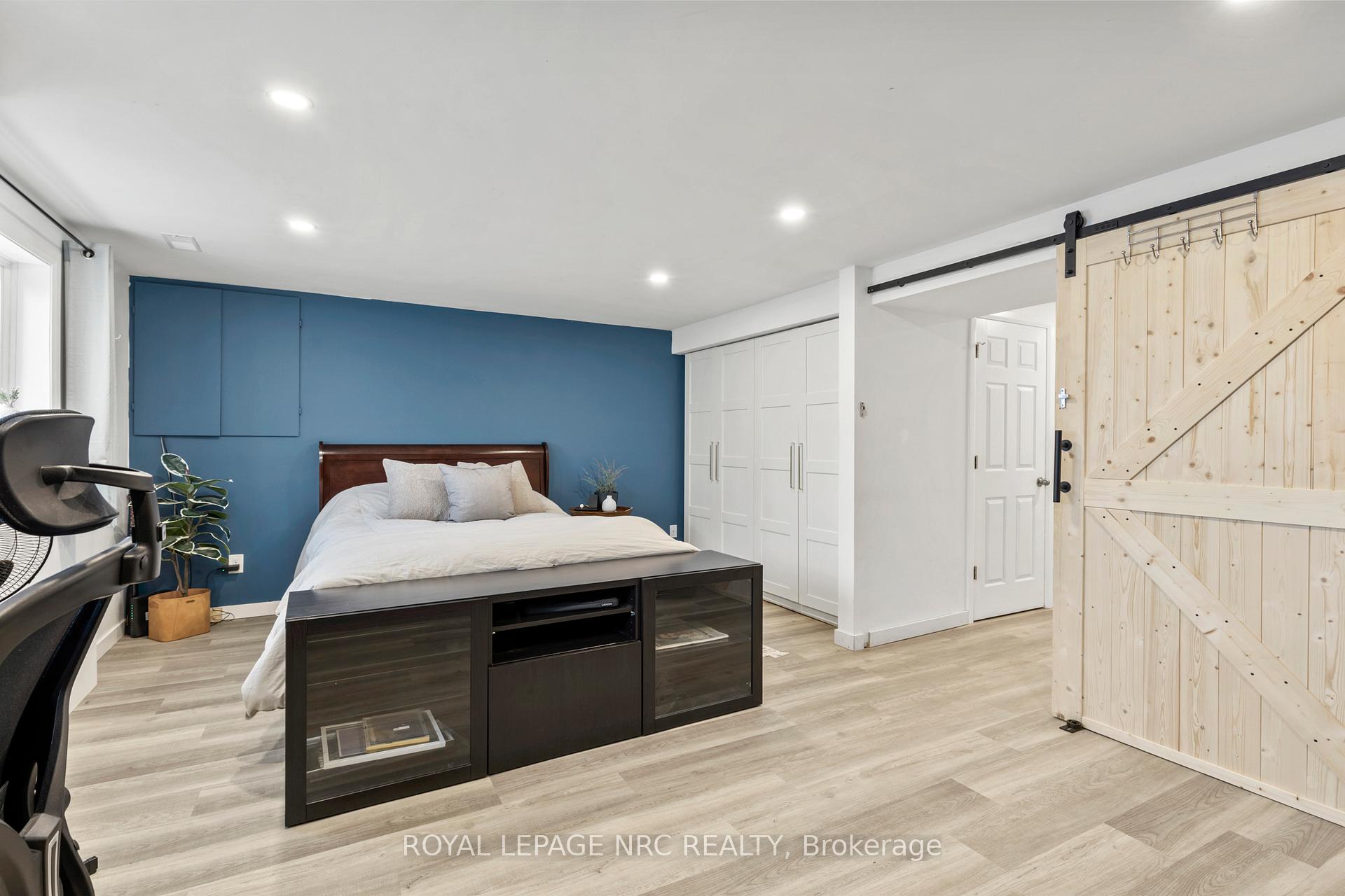 Photo 22 of 21 Garfield Lane, St. Catharines, Haig — HOMEH