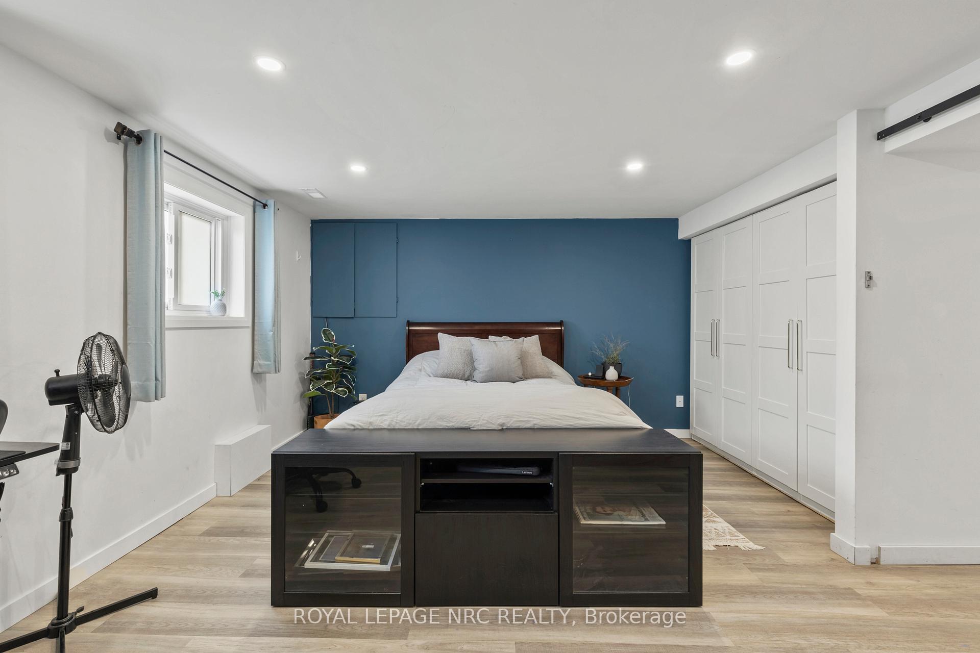 Photo 24 of 21 Garfield Lane, St. Catharines, Haig — HOMEH