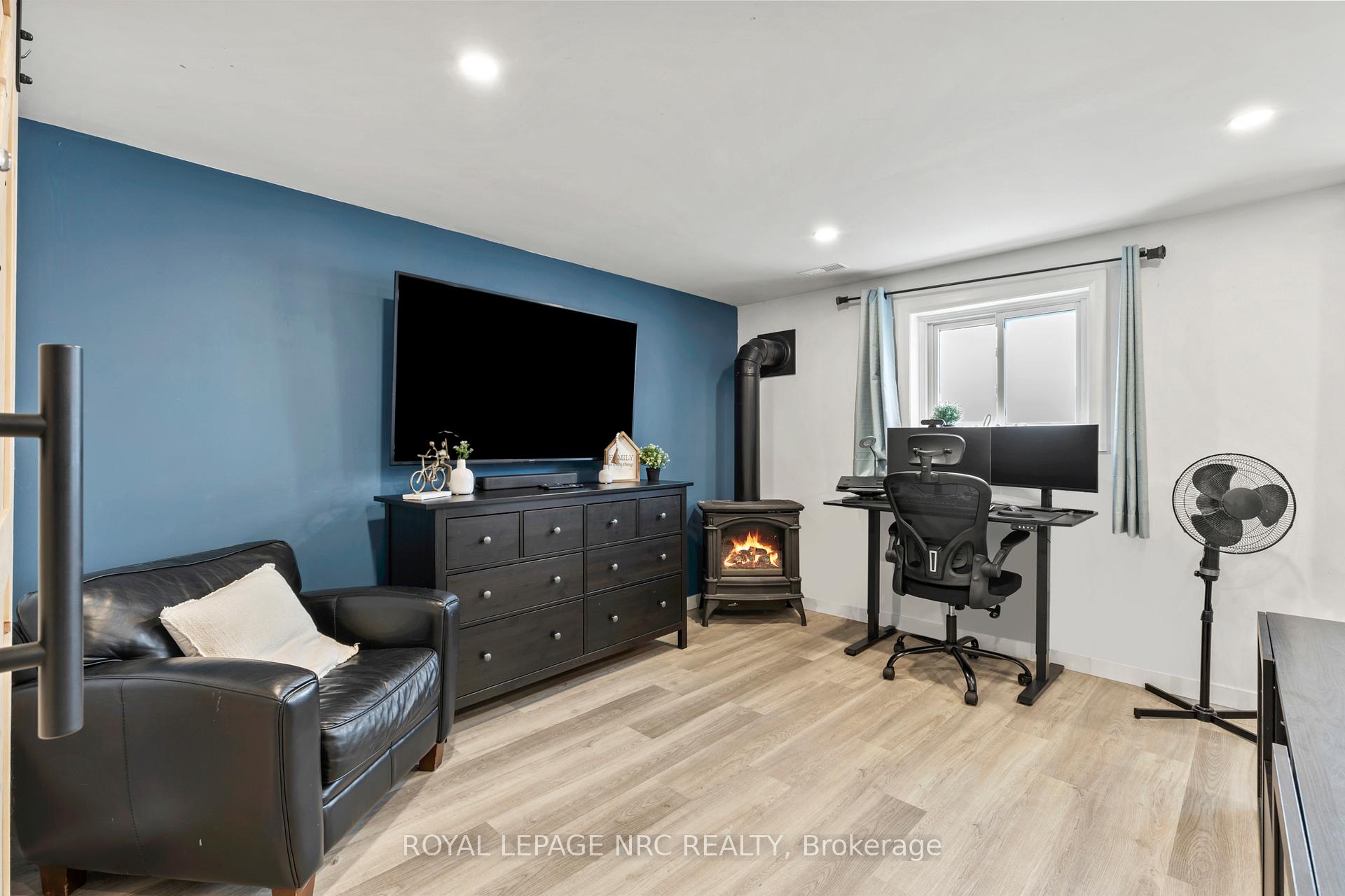 Photo 25 of 21 Garfield Lane, St. Catharines, Haig — HOMEH