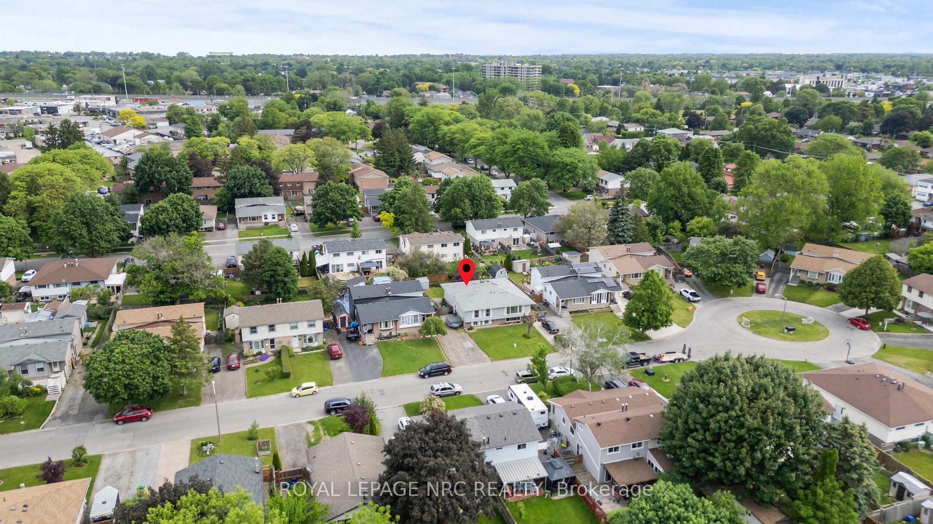 Photo 36 of 21 Garfield Lane, St. Catharines, Haig — HOMEH