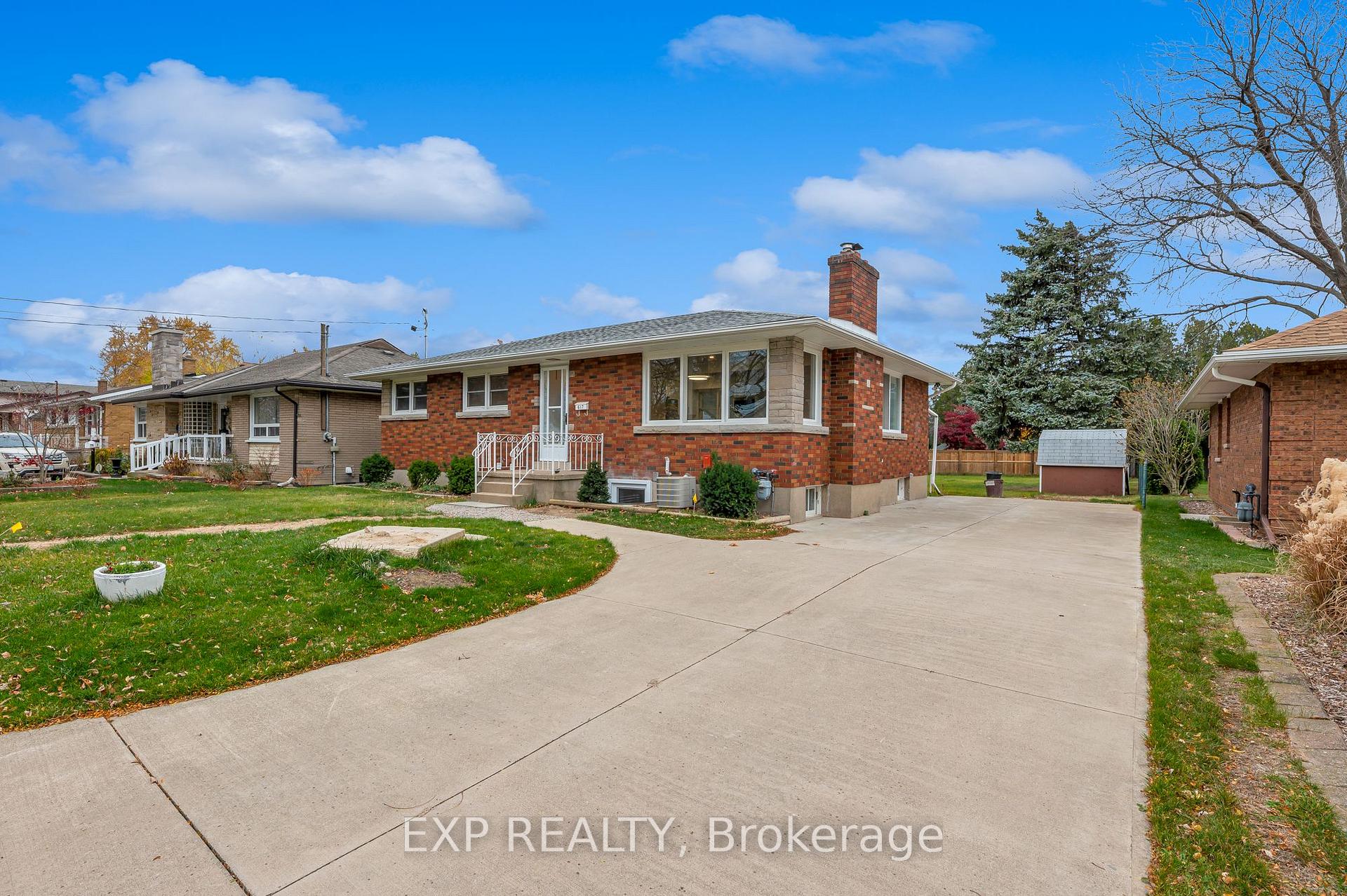 Photo 3 of Unit B, 617 Vine Street, St. Catharines, Vine/Linwell — HOMEH