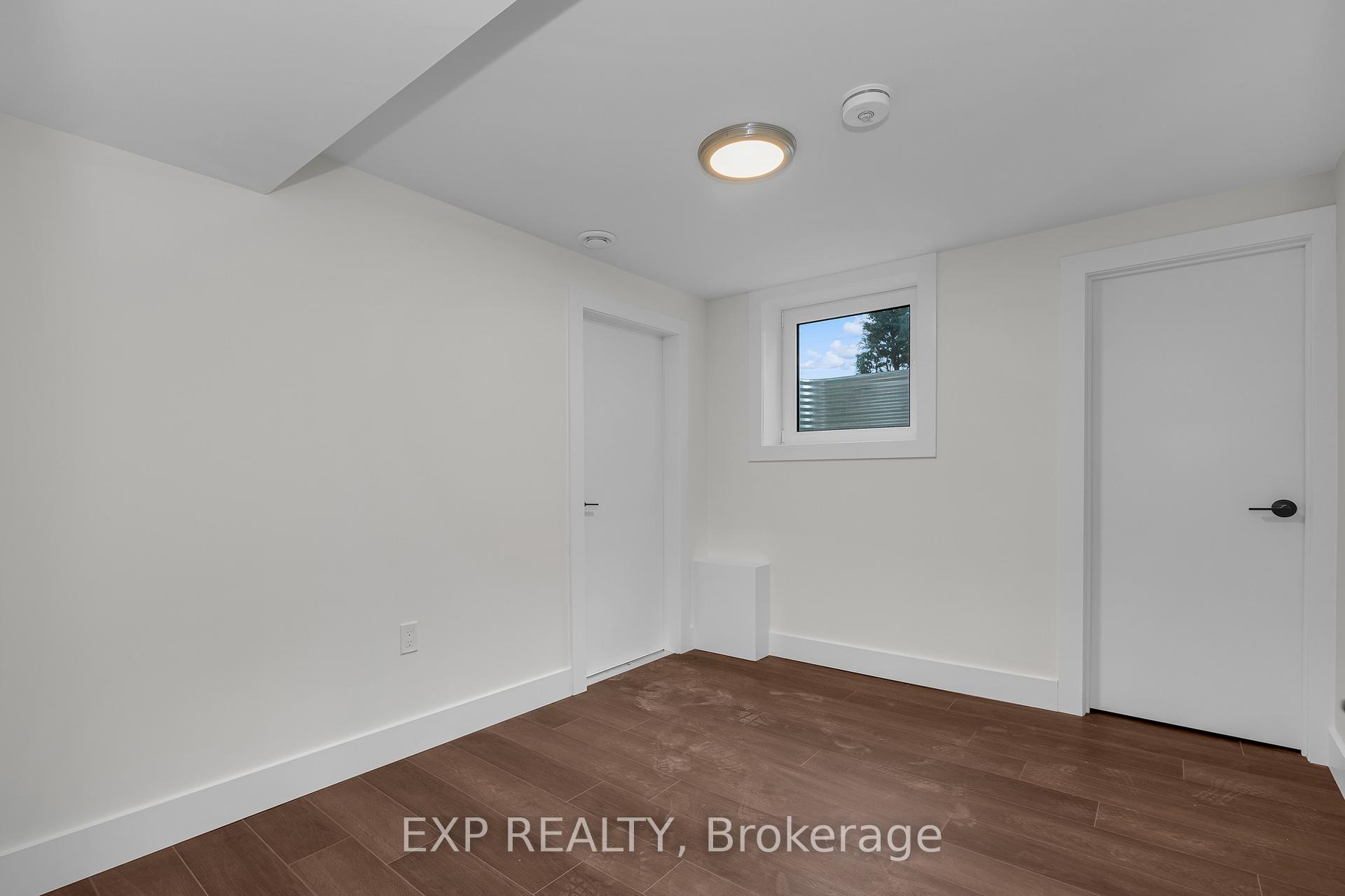 Photo 6 of Unit B, 617 Vine Street, St. Catharines, Vine/Linwell — HOMEH